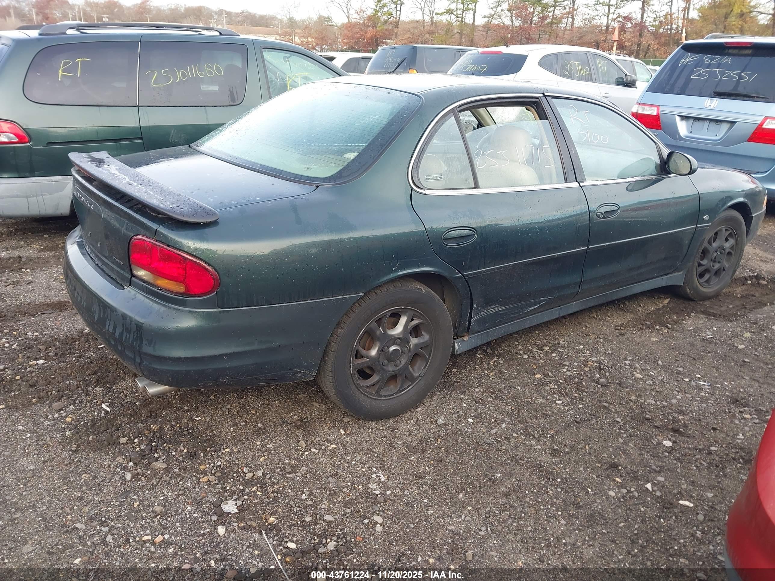 OLDSMOBILE INTRIGUE image 4
