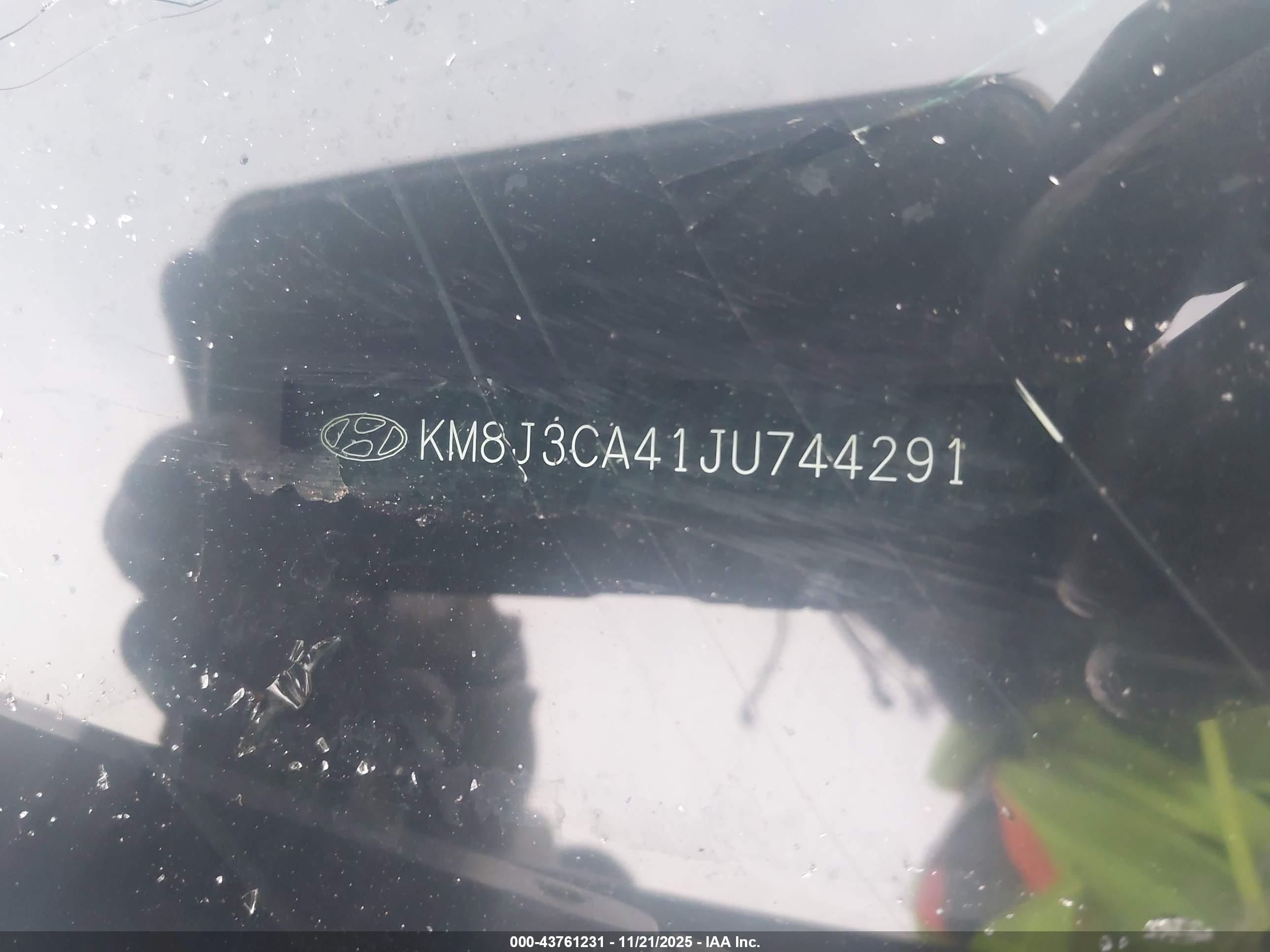 HYUNDAI TUCSON image 9
