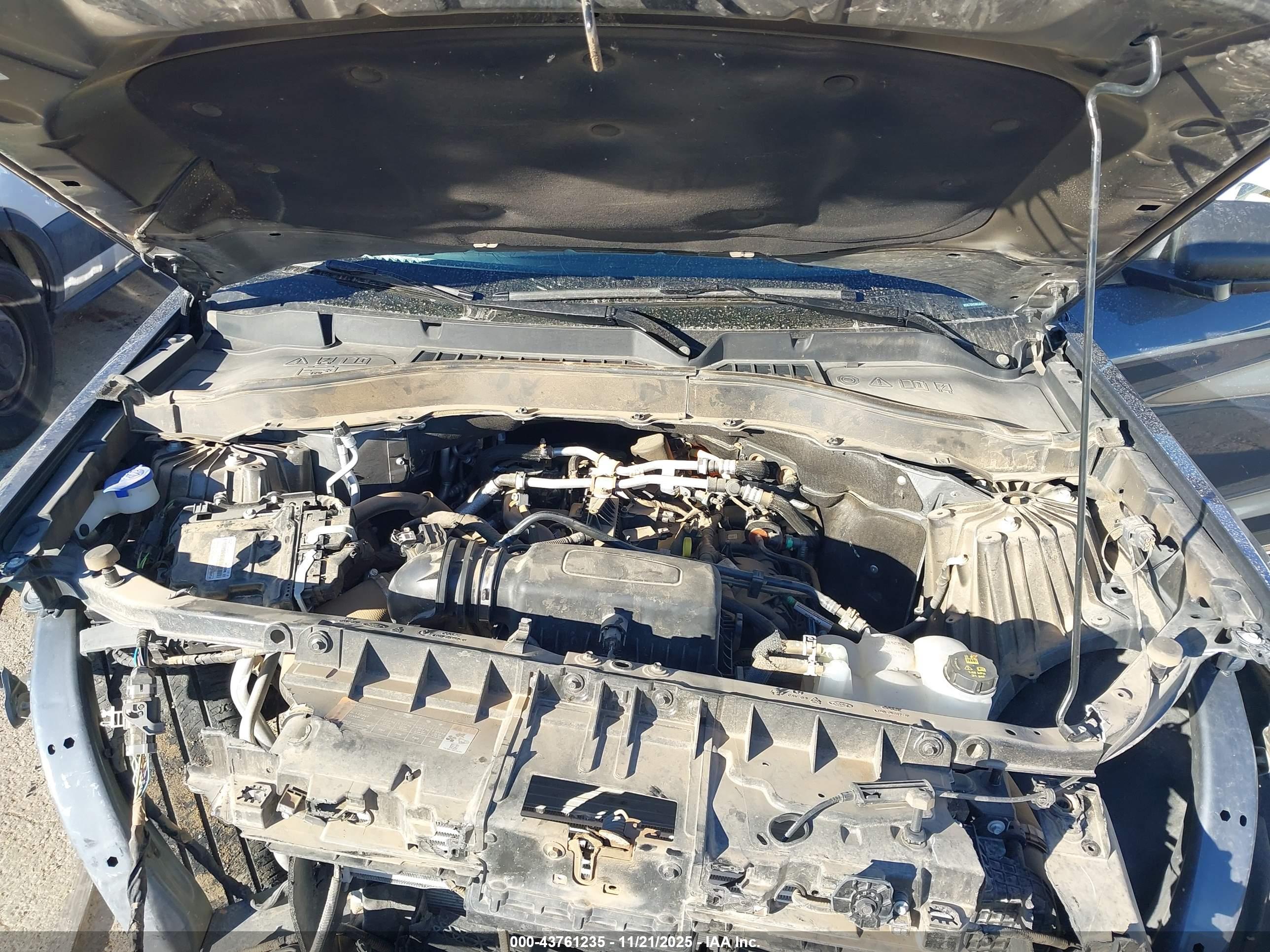 FORD EXPLORER image 10