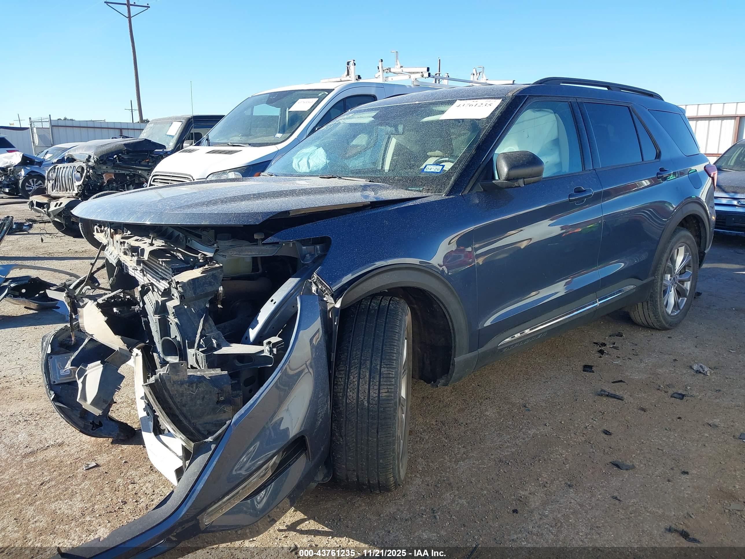 FORD EXPLORER image 2