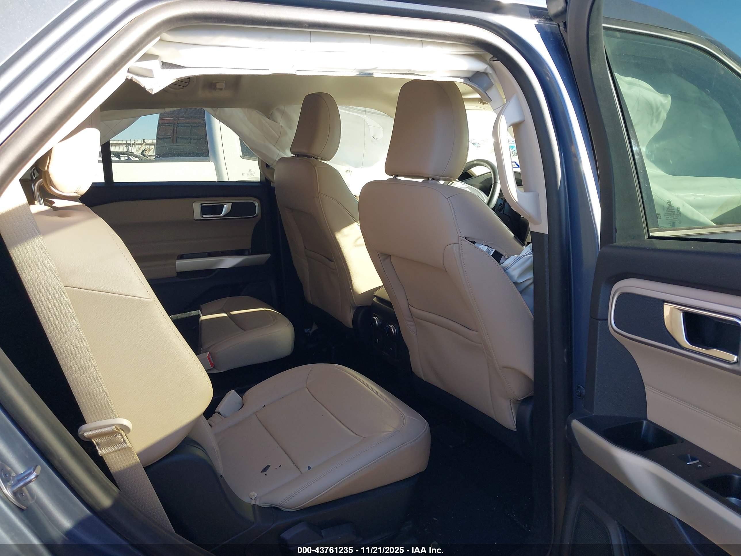 FORD EXPLORER image 8