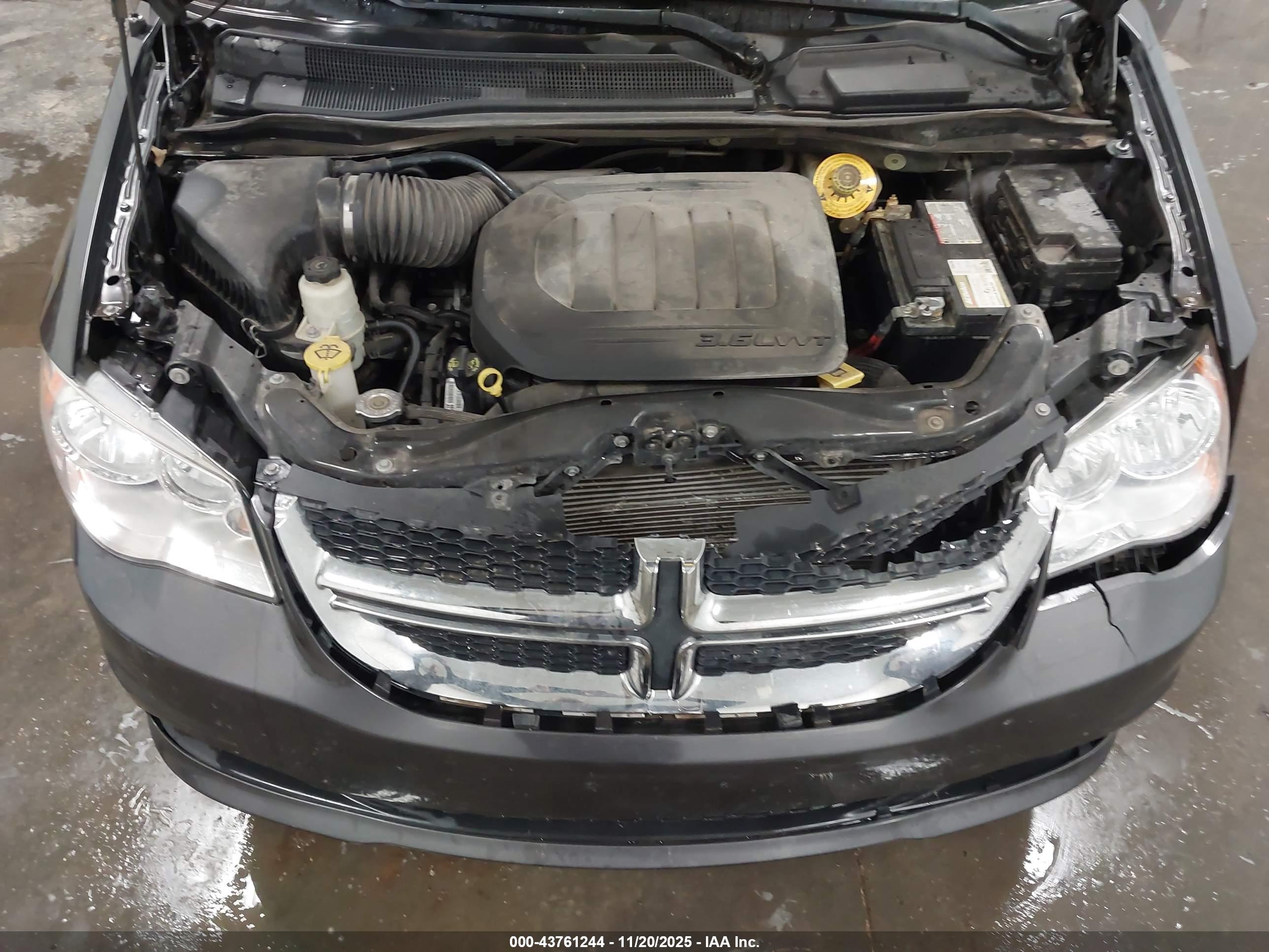 DODGE GRAND image 10