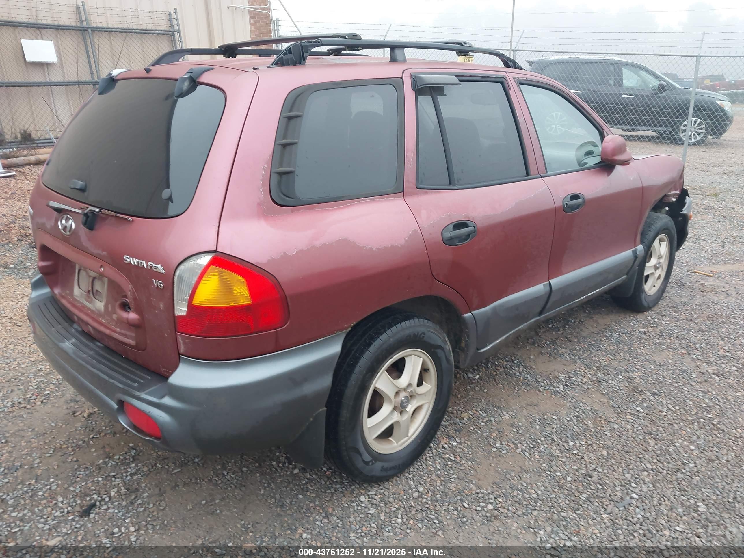 HYUNDAI SANTA image 4