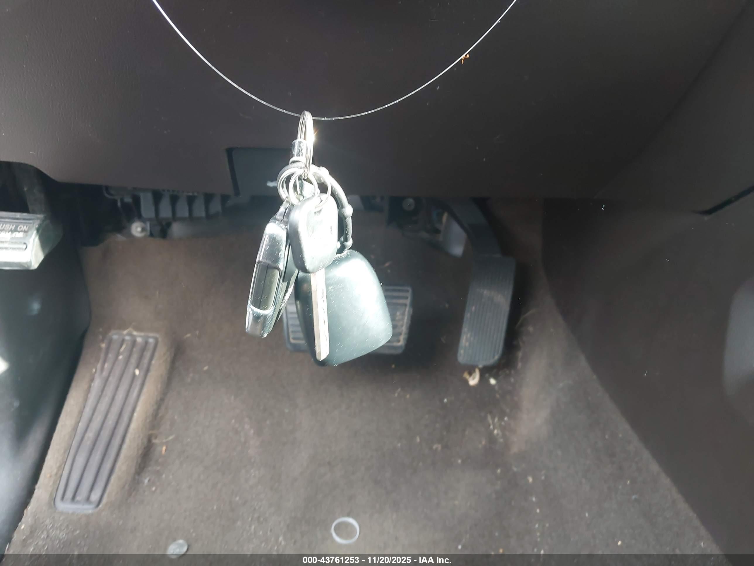 GMC SIERRA image 11