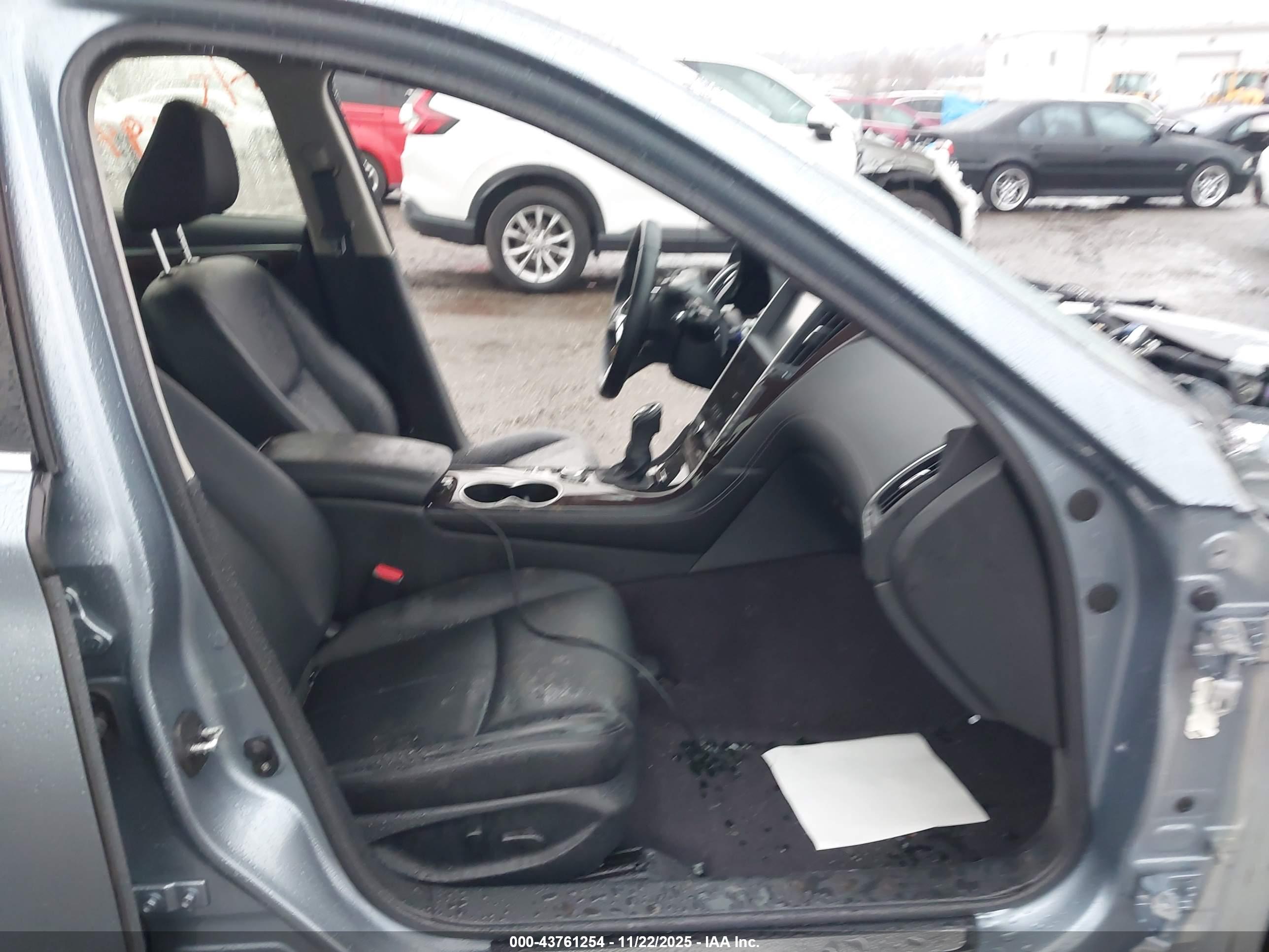 INFINITI Q50 image 5
