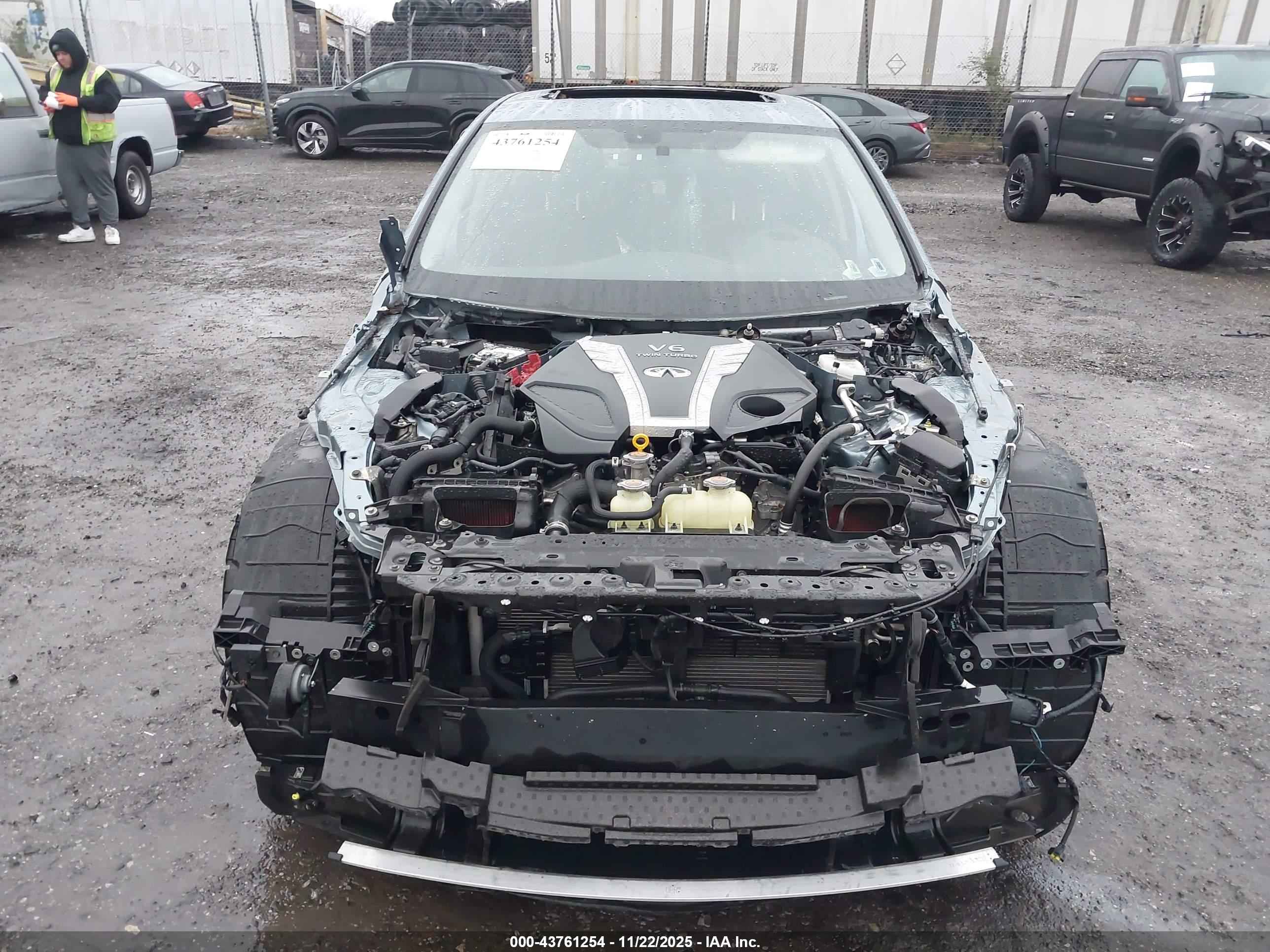 INFINITI Q50 image 6