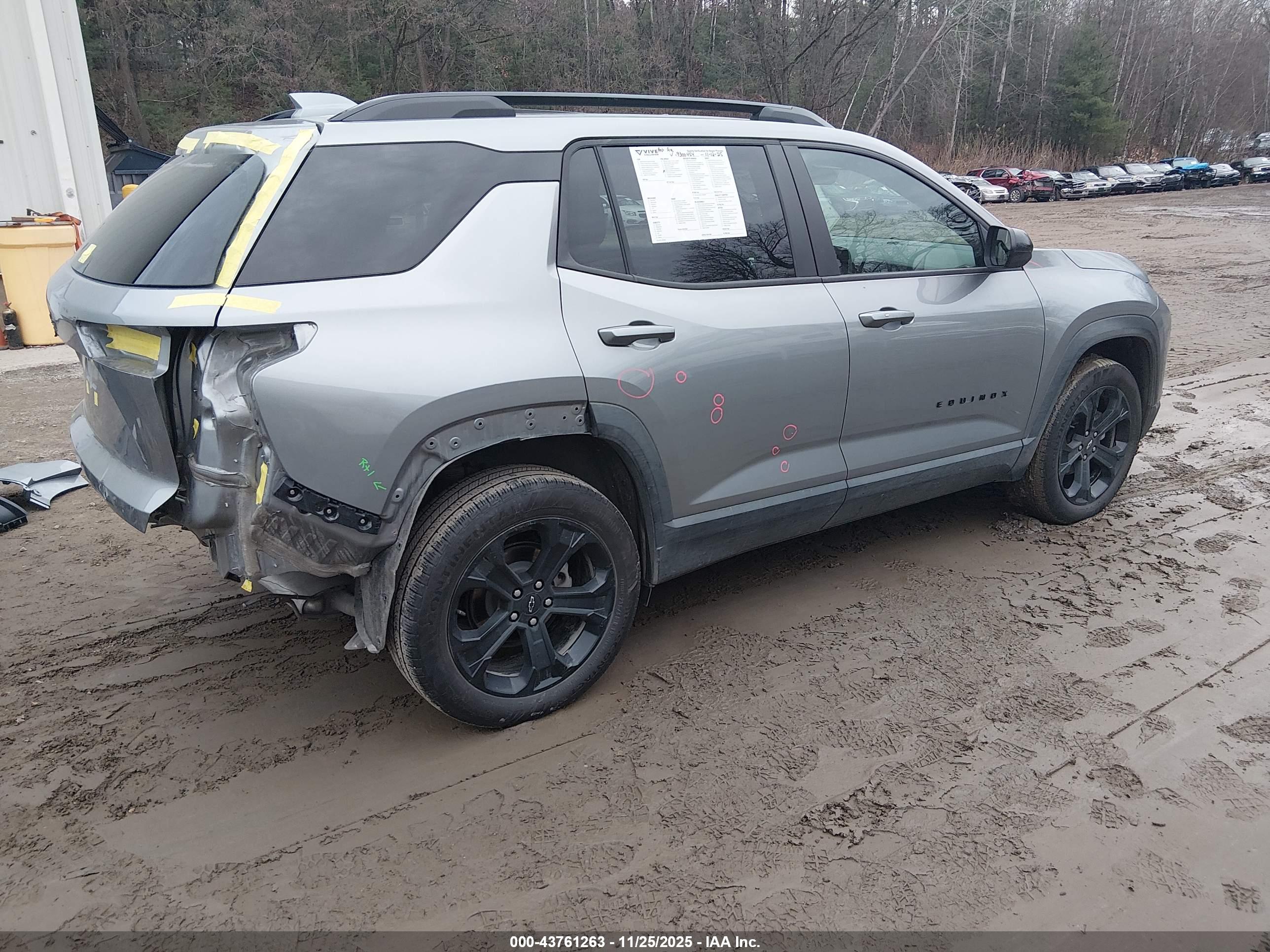 CHEVROLET EQUINOX image 4