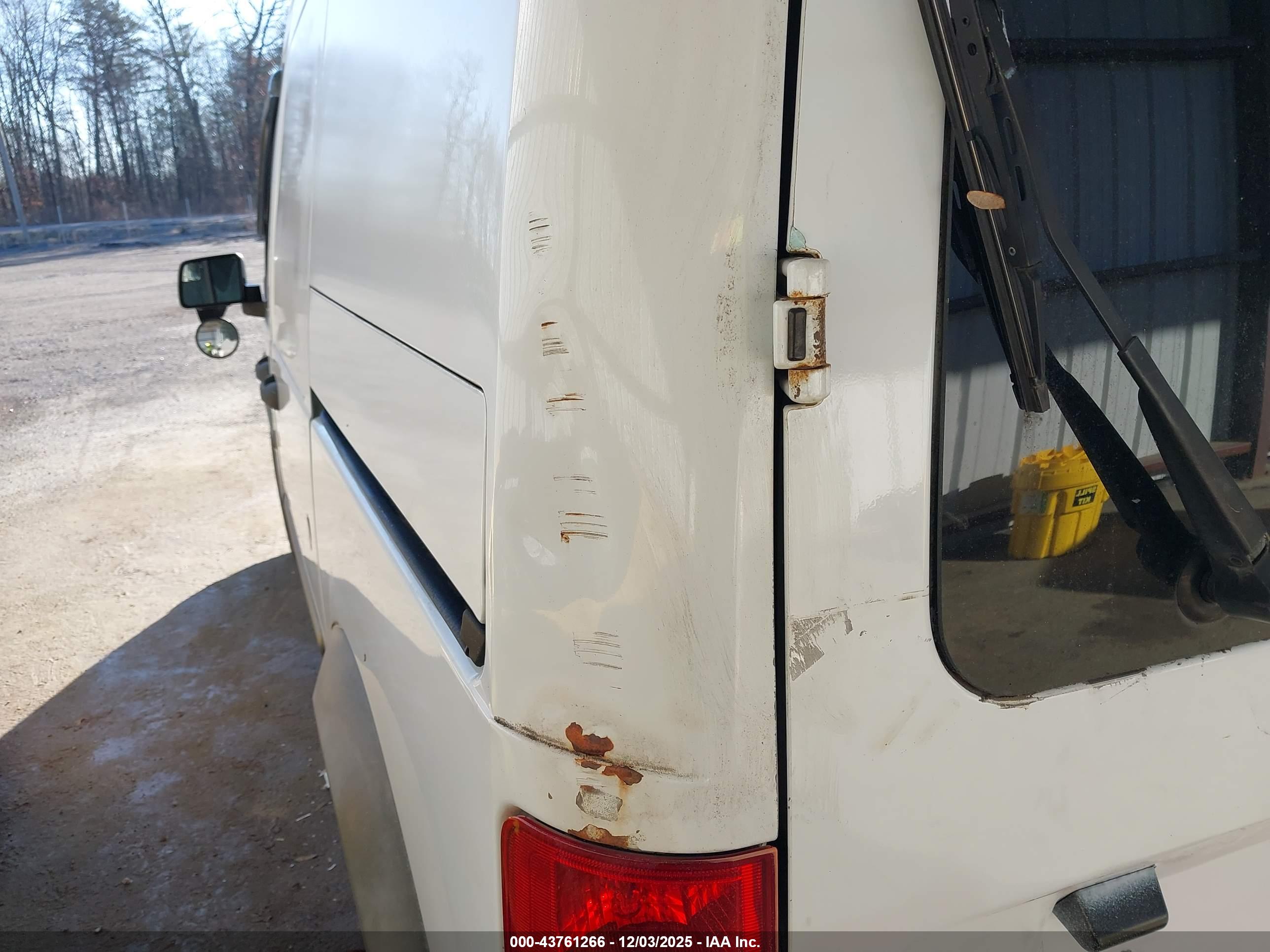 FORD TRANSIT image 6