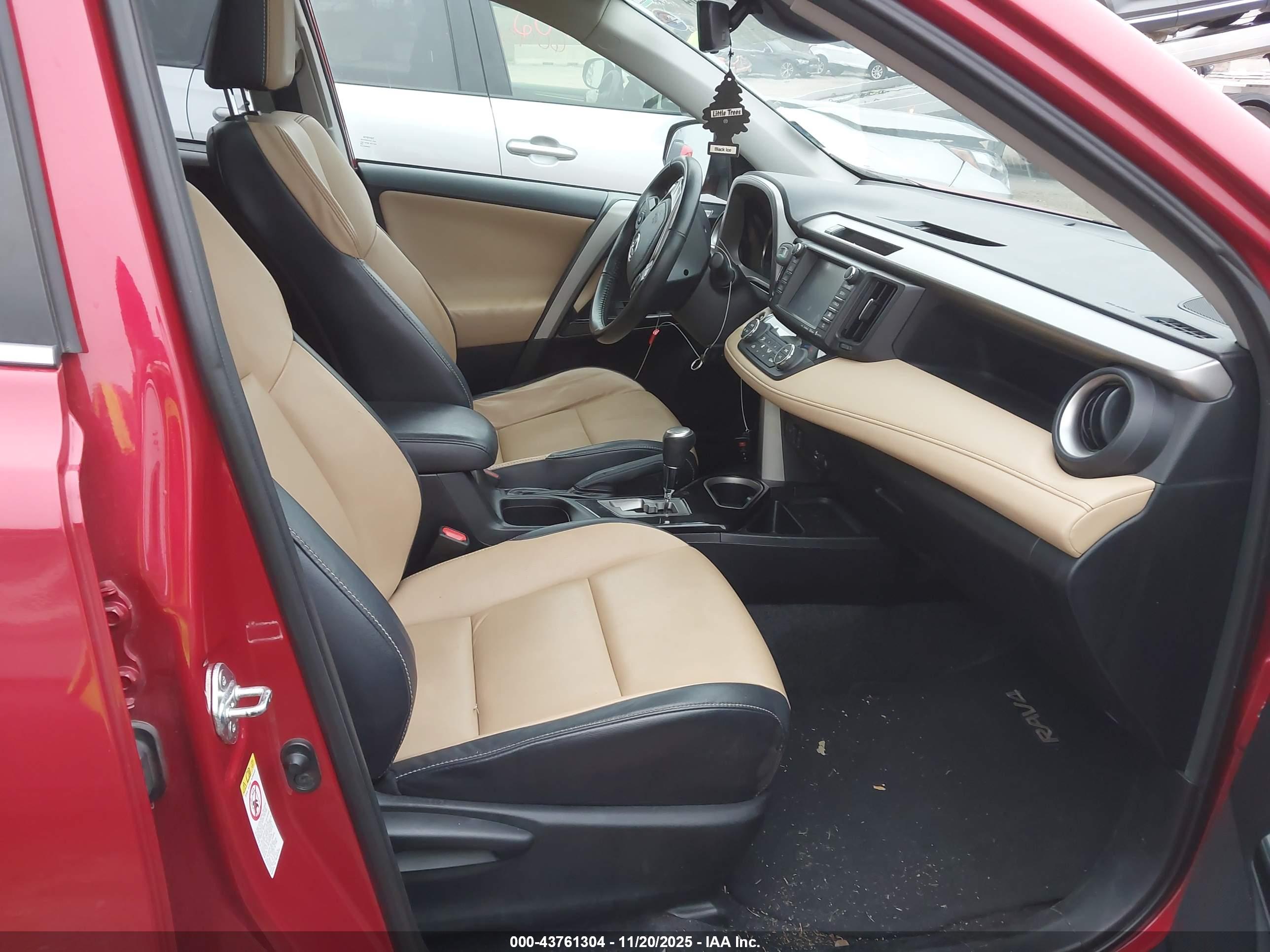 TOYOTA RAV4 image 5