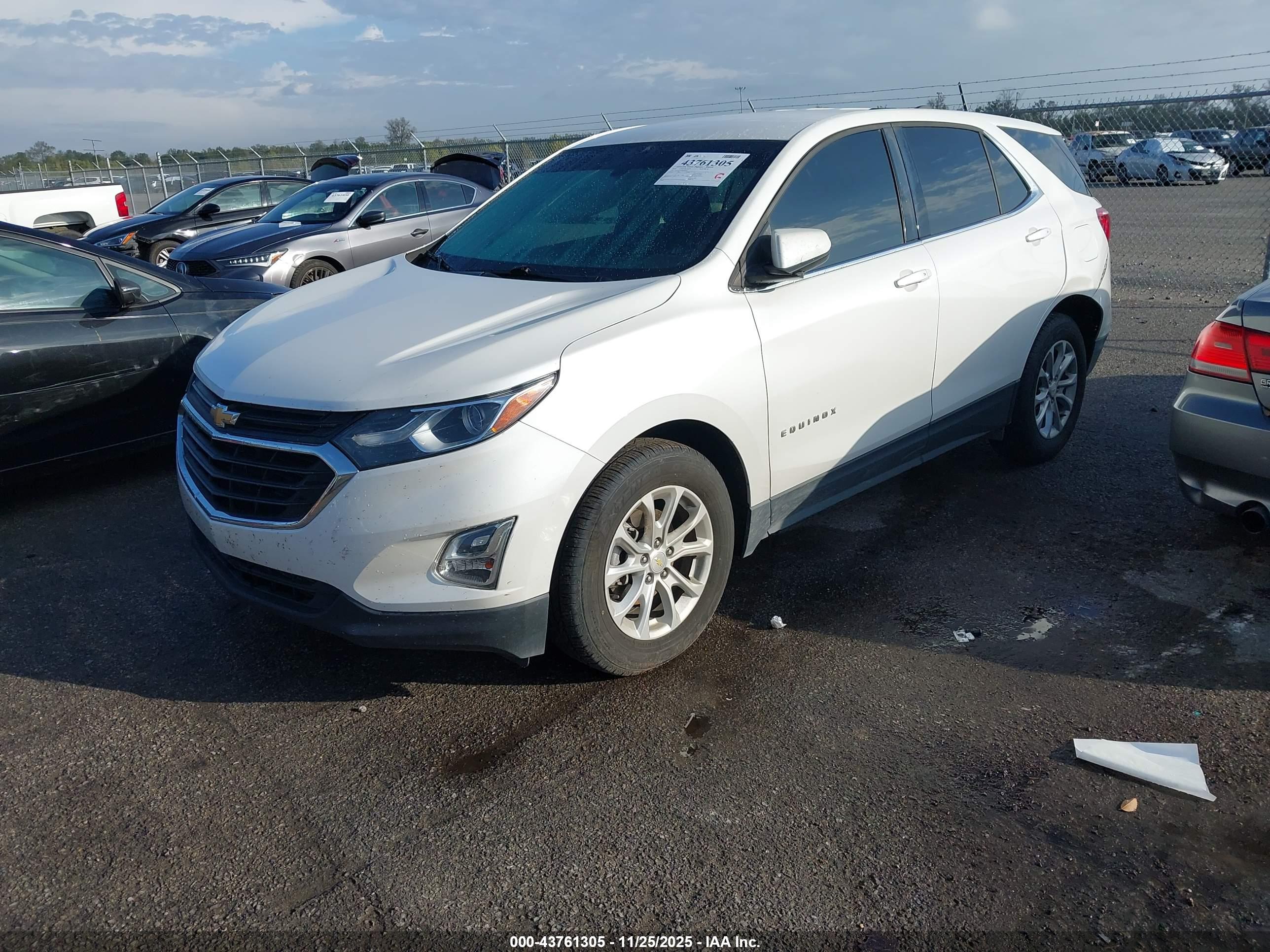 CHEVROLET EQUINOX image 2