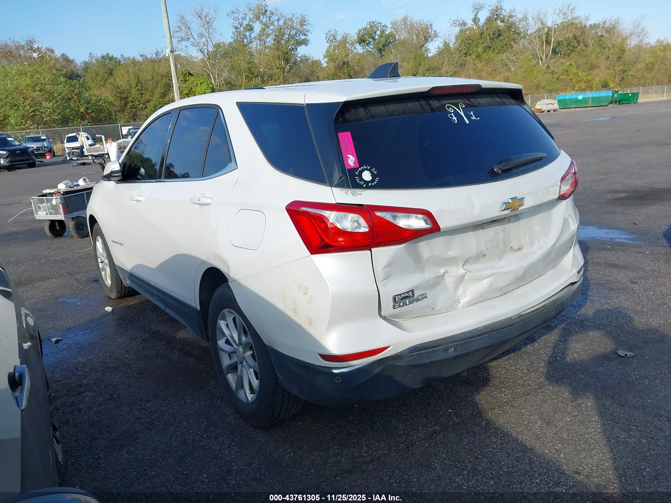 CHEVROLET EQUINOX image 3