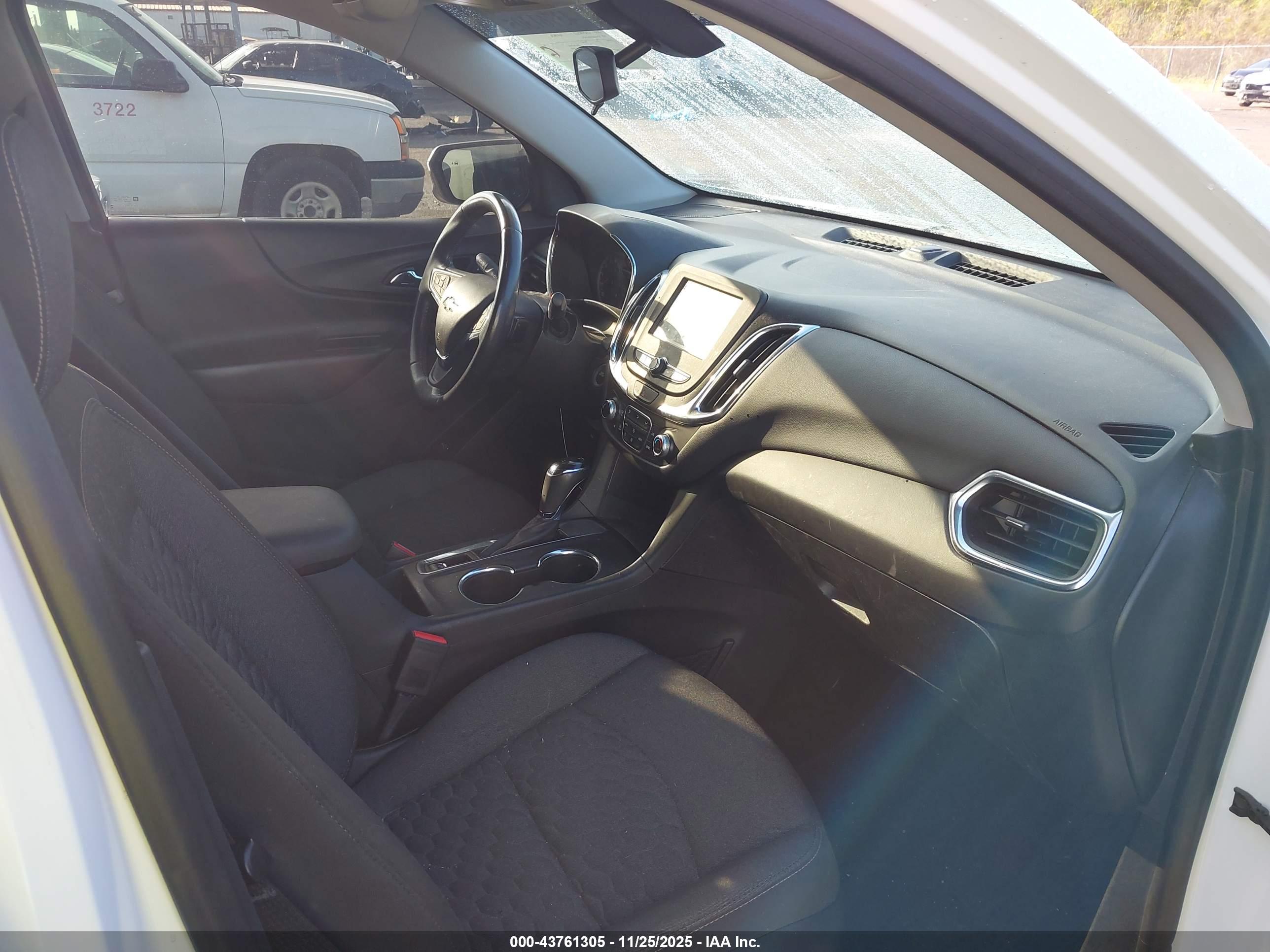 CHEVROLET EQUINOX image 5