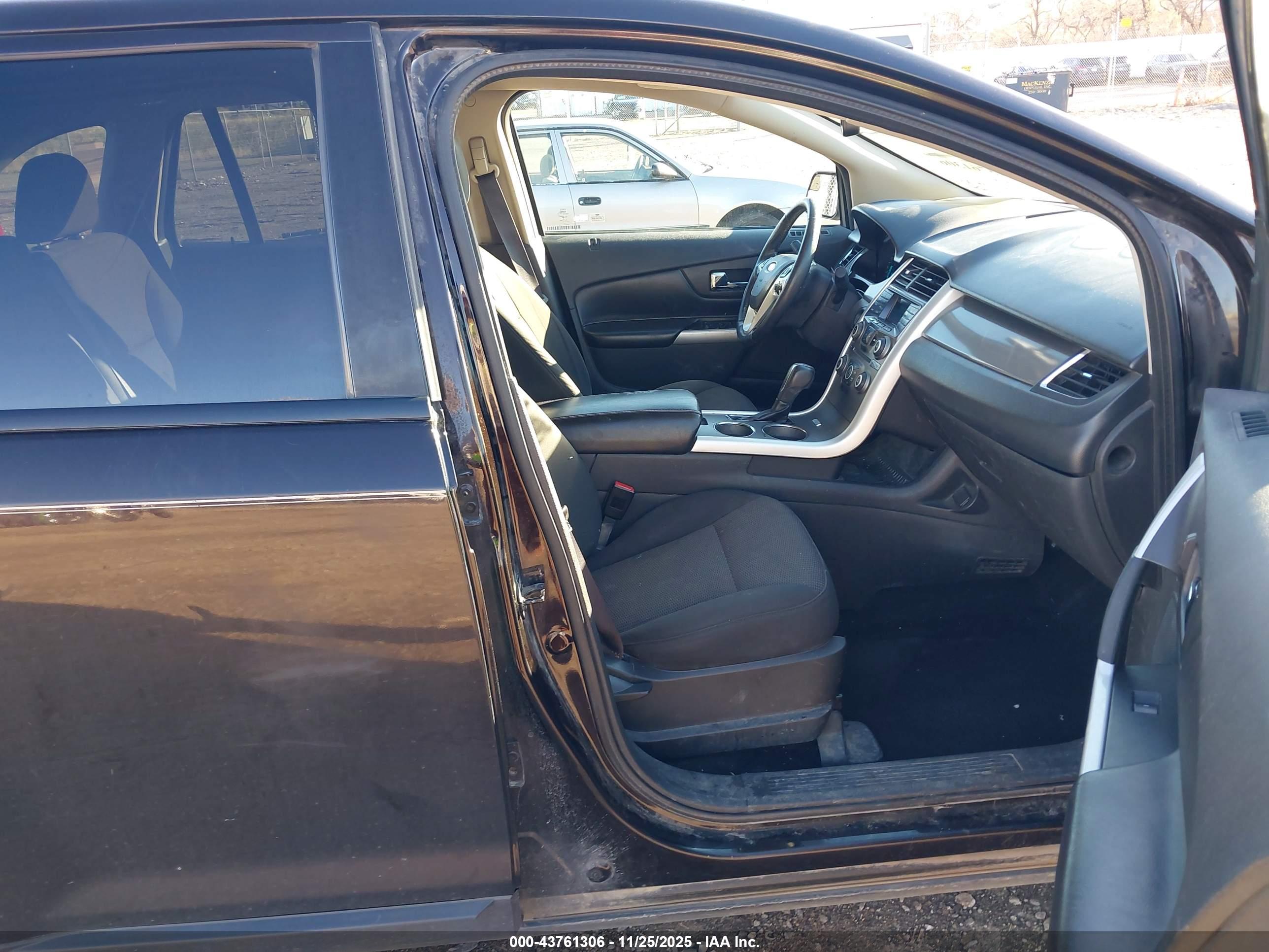 FORD EDGE image 5