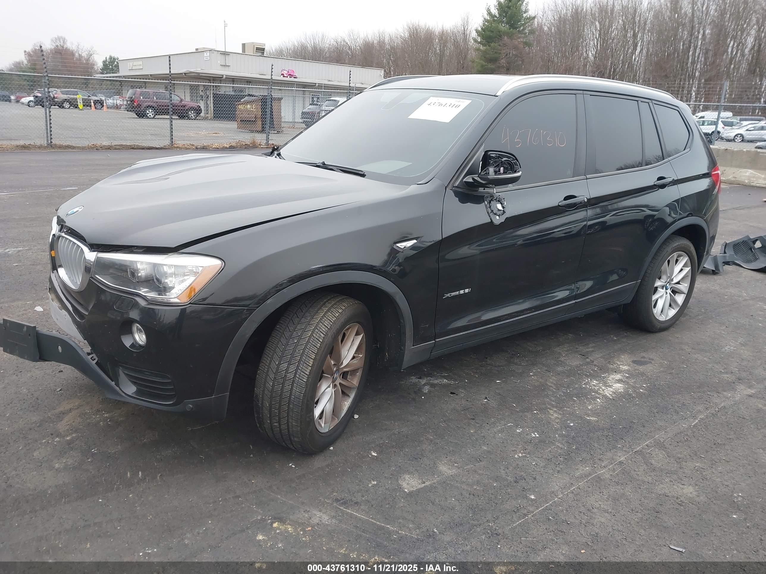 BMW X3 image 2