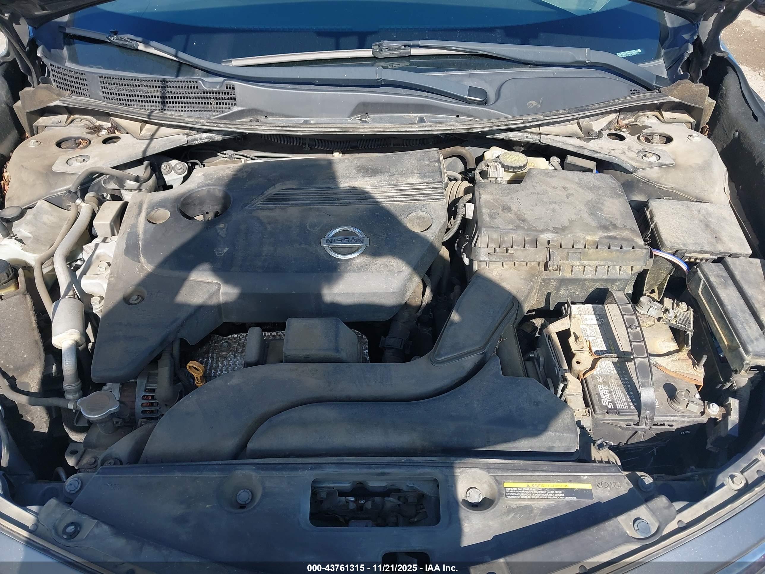 NISSAN ALTIMA image 10
