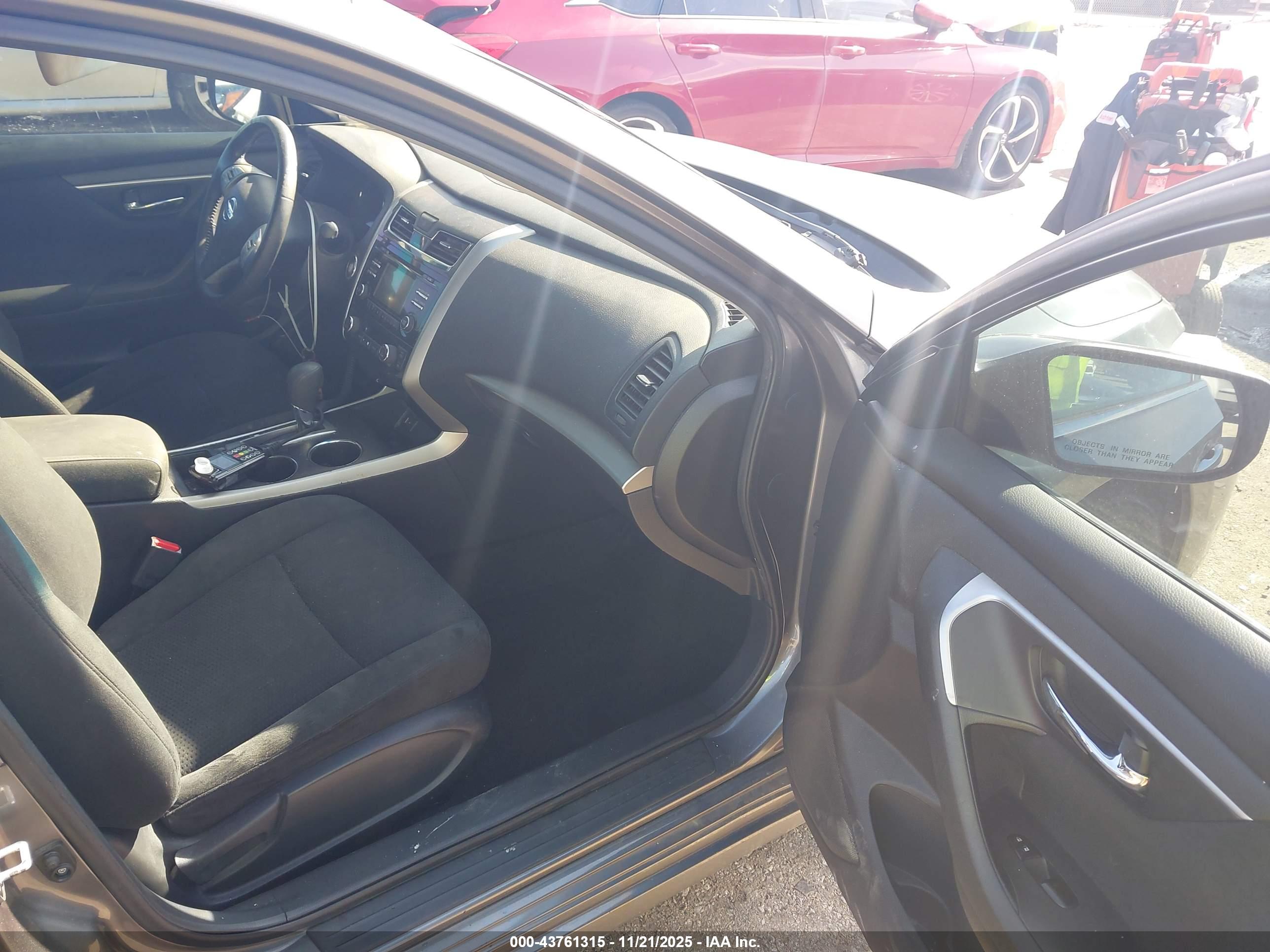 NISSAN ALTIMA image 5