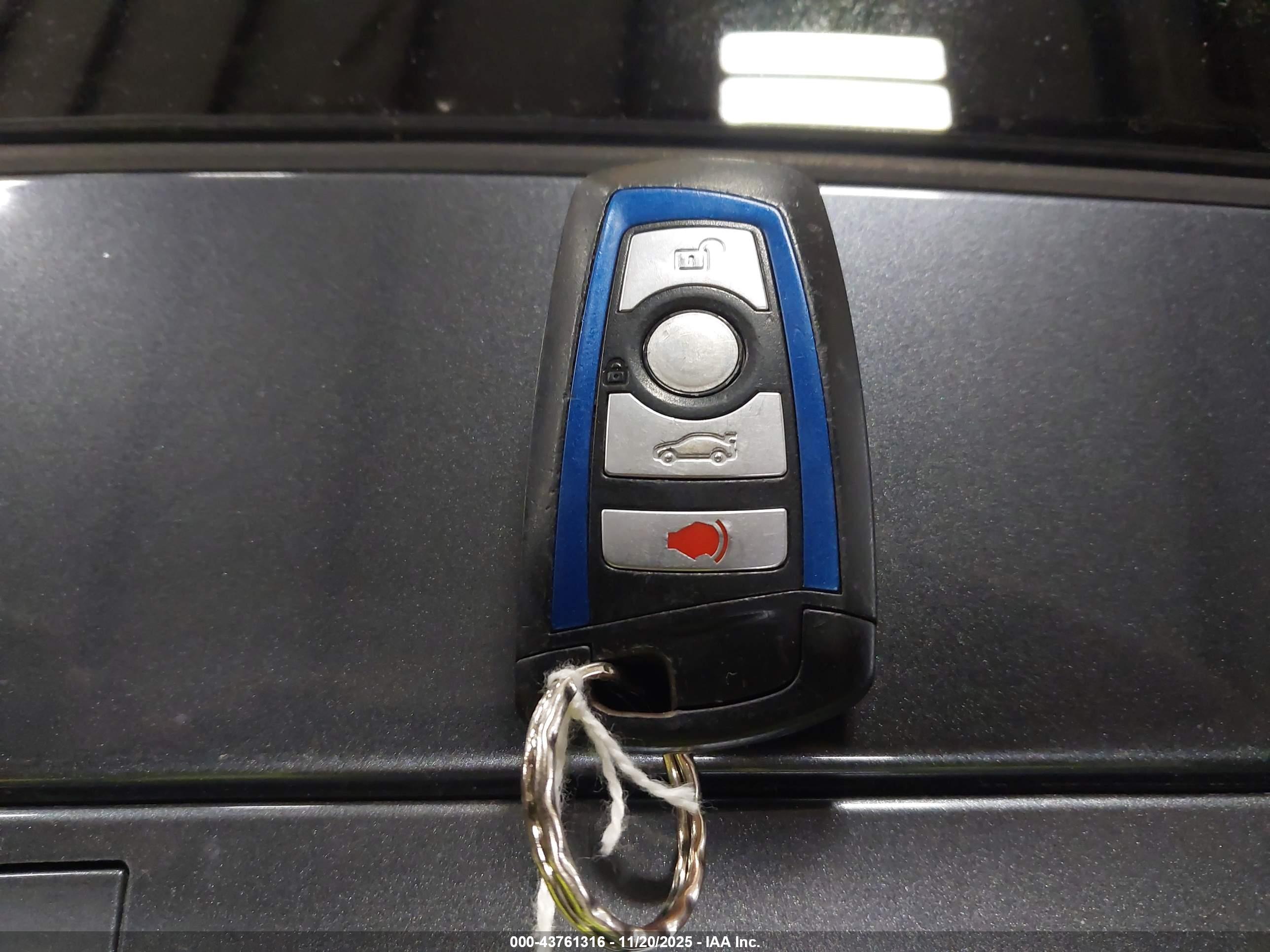 BMW 335I image 11