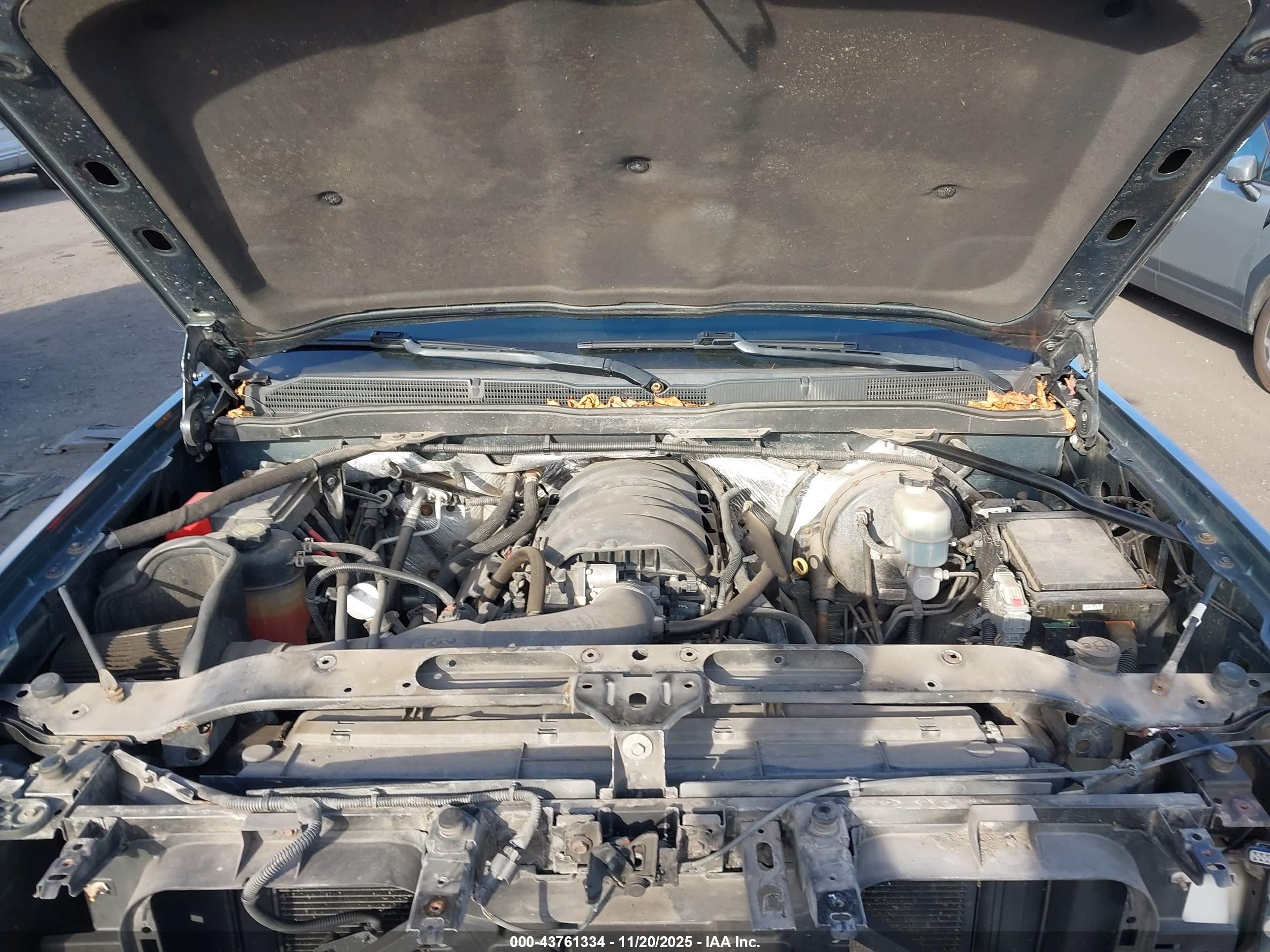 CHEVROLET SILVERADO image 10