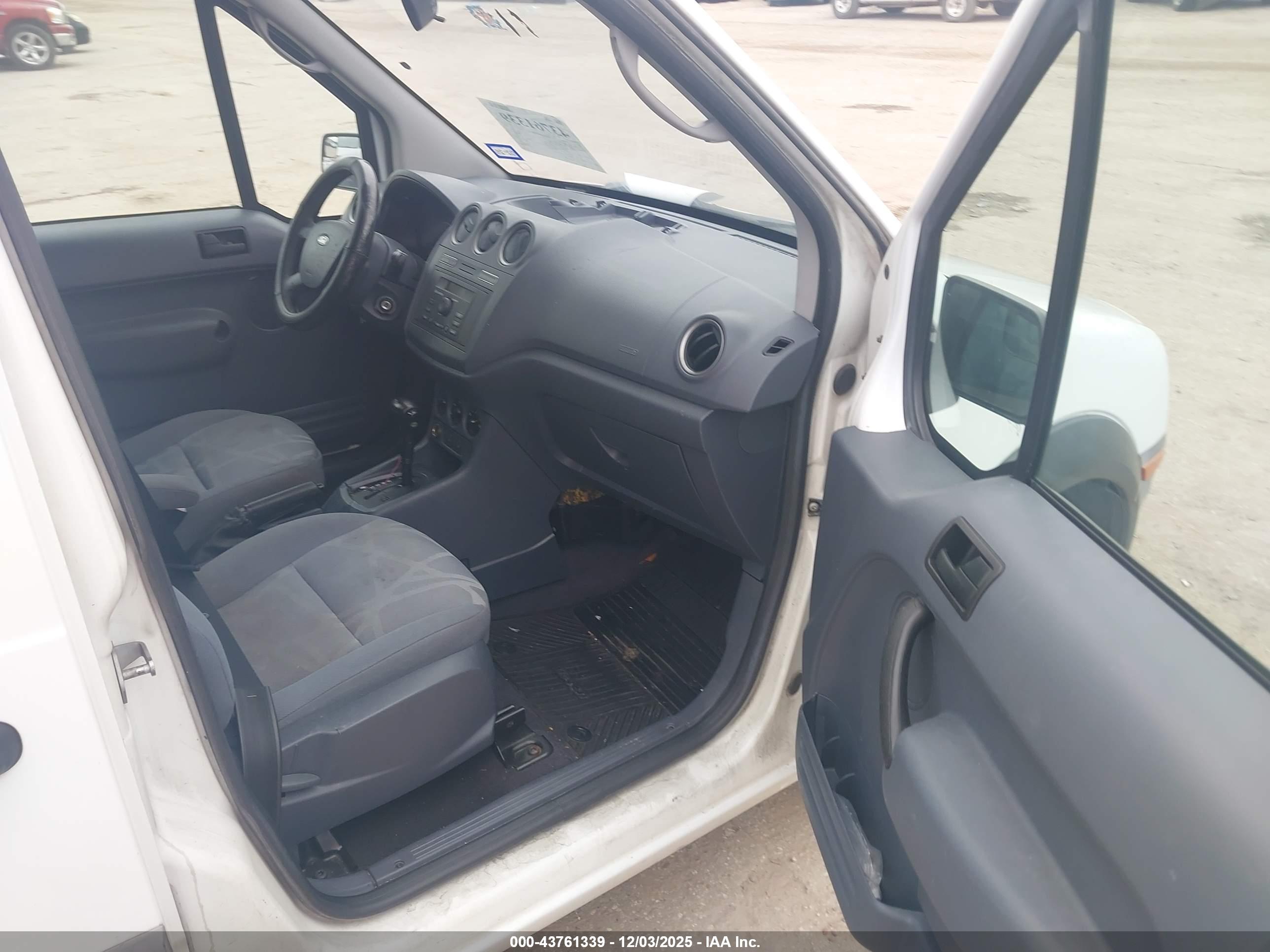 FORD TRANSIT image 5