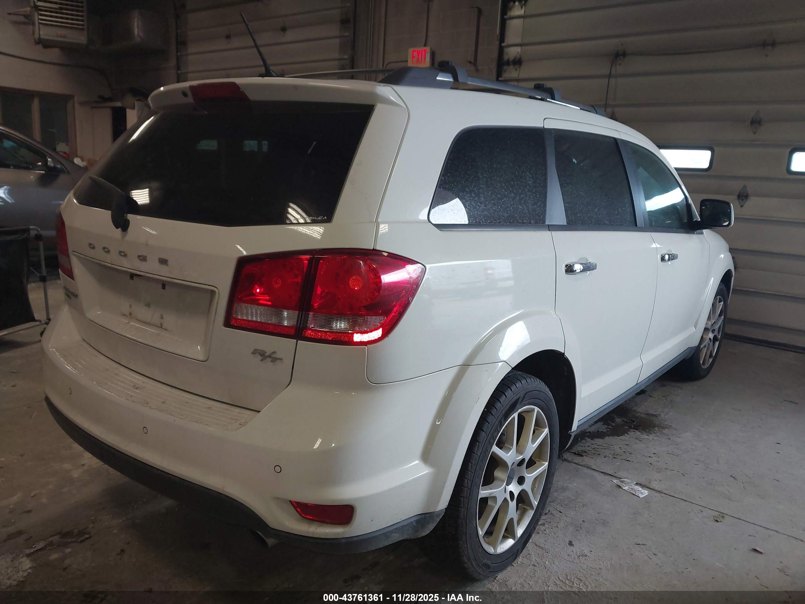 DODGE JOURNEY image 4
