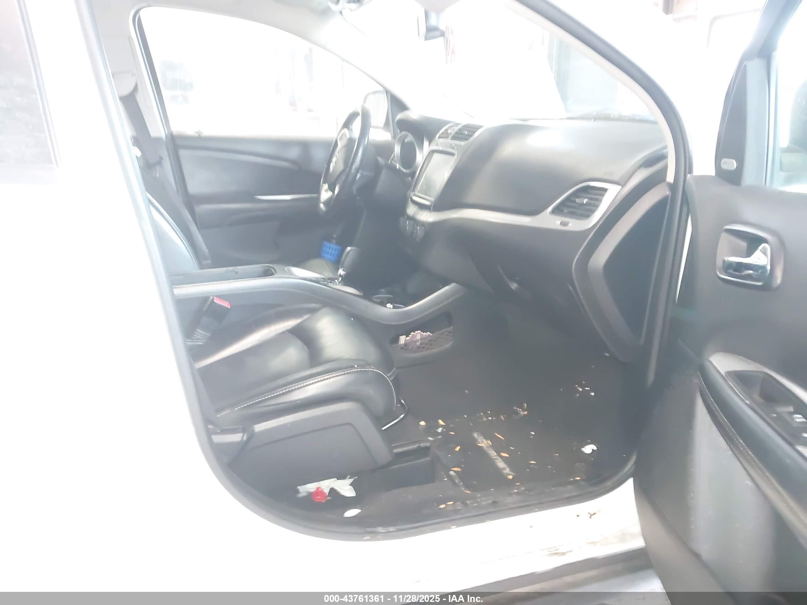DODGE JOURNEY image 5