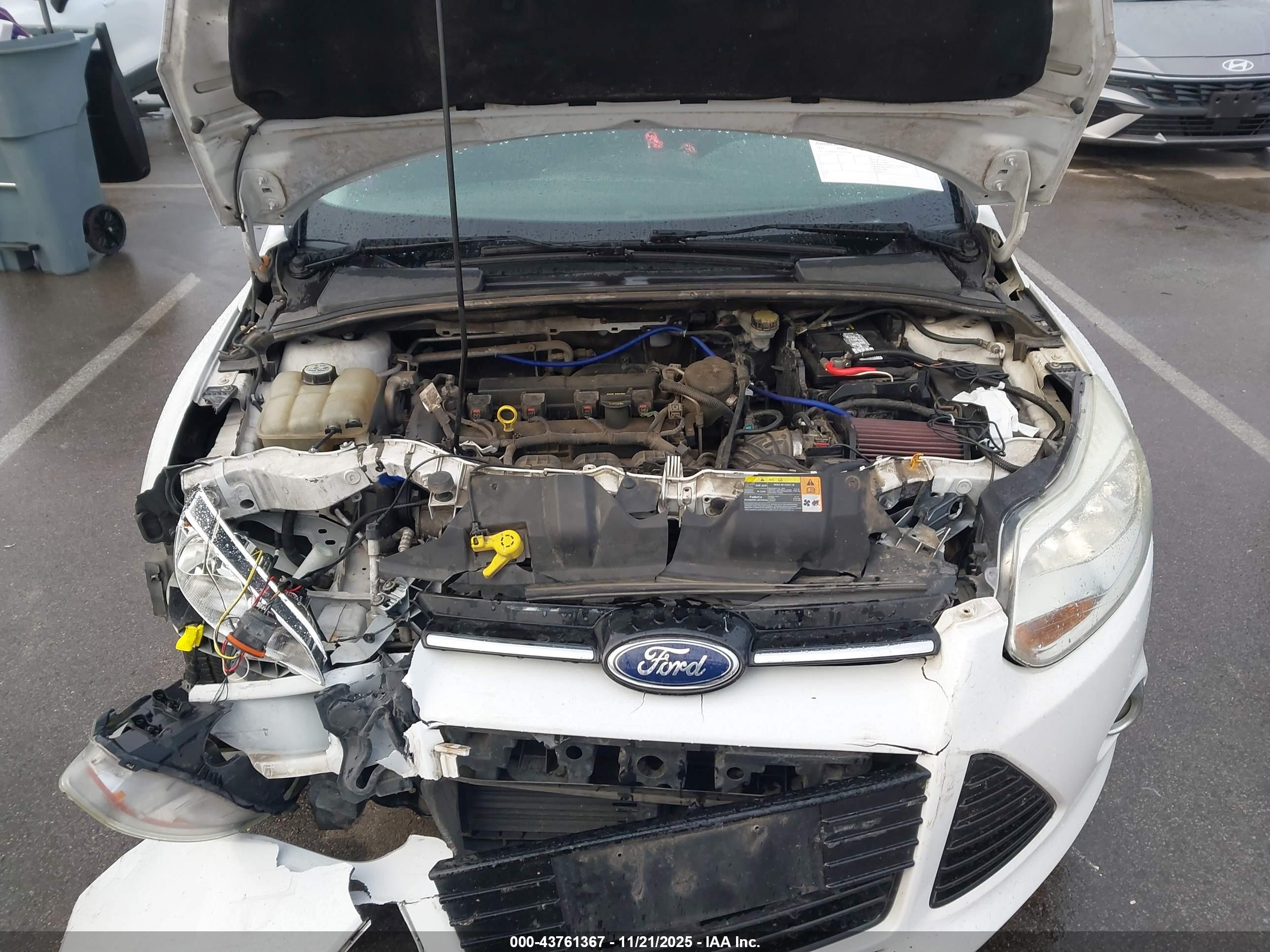 FORD FOCUS image 10