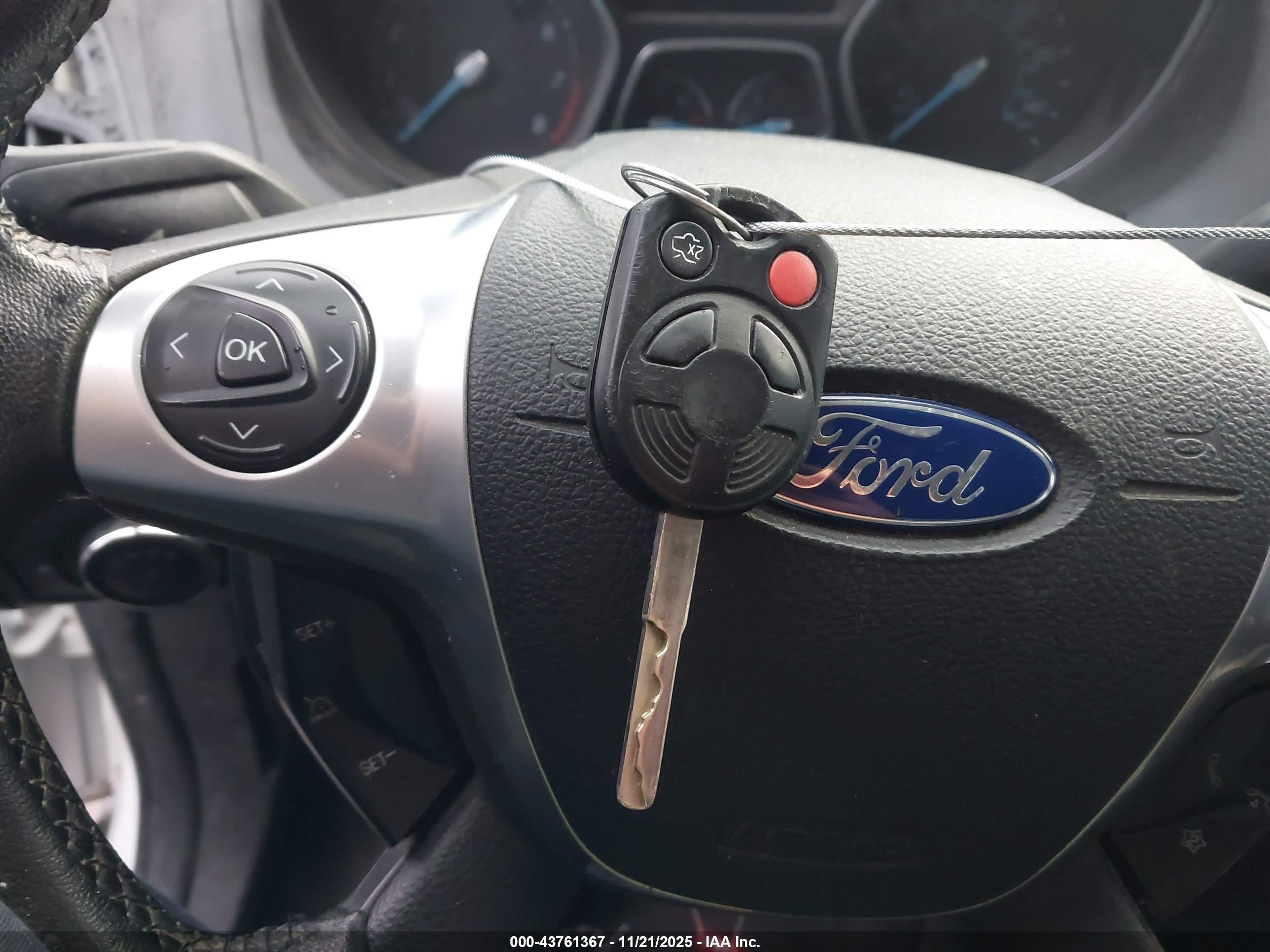 FORD FOCUS image 11