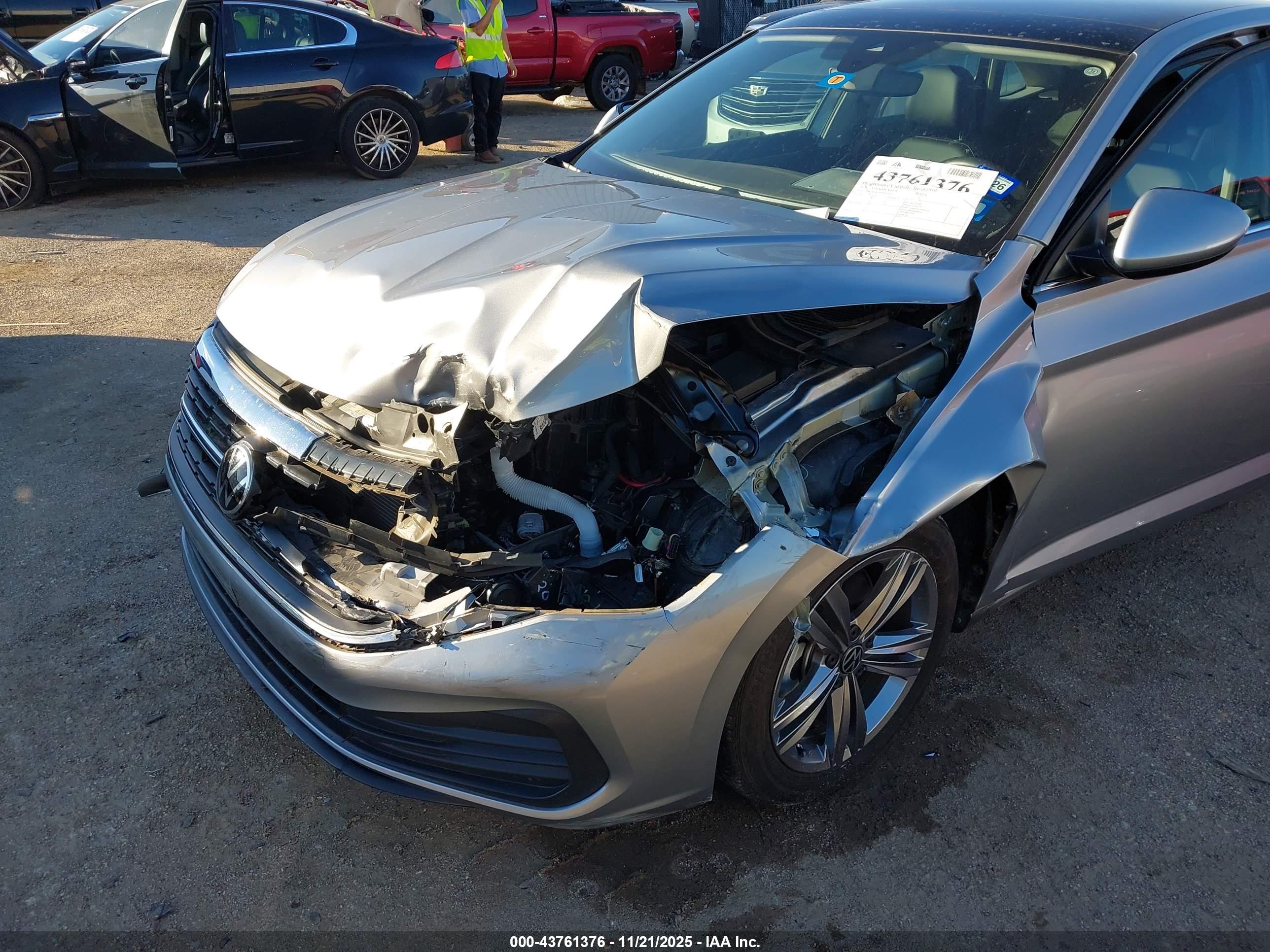 VOLKSWAGEN JETTA image 6