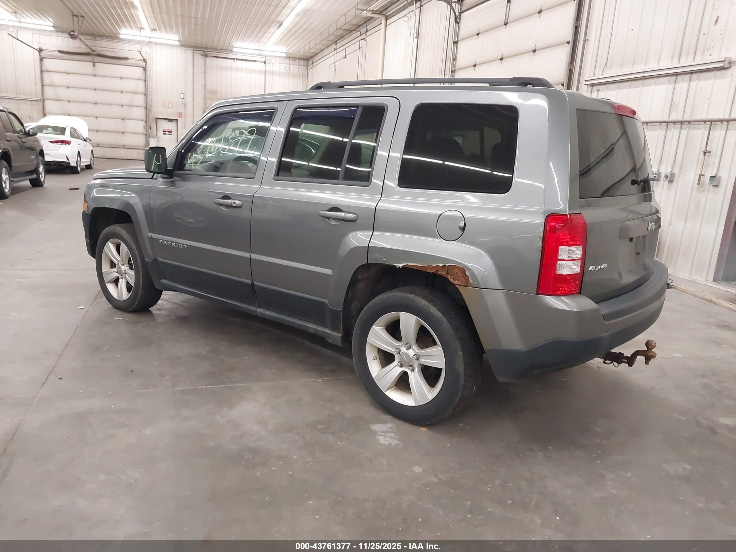 JEEP PATRIOT image 3