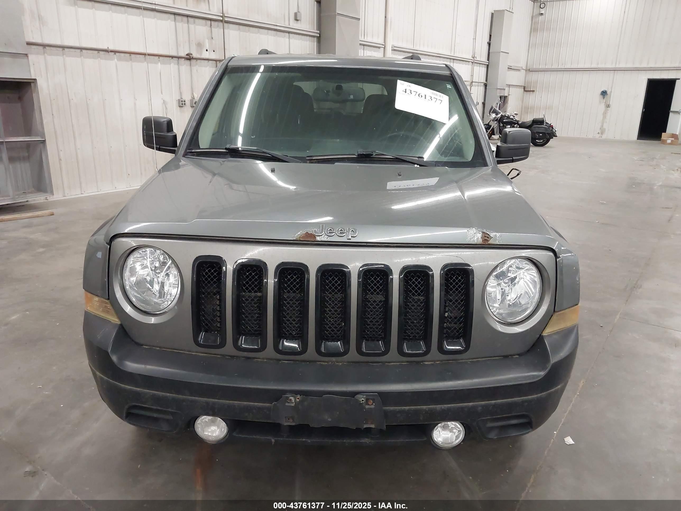 JEEP PATRIOT image 6