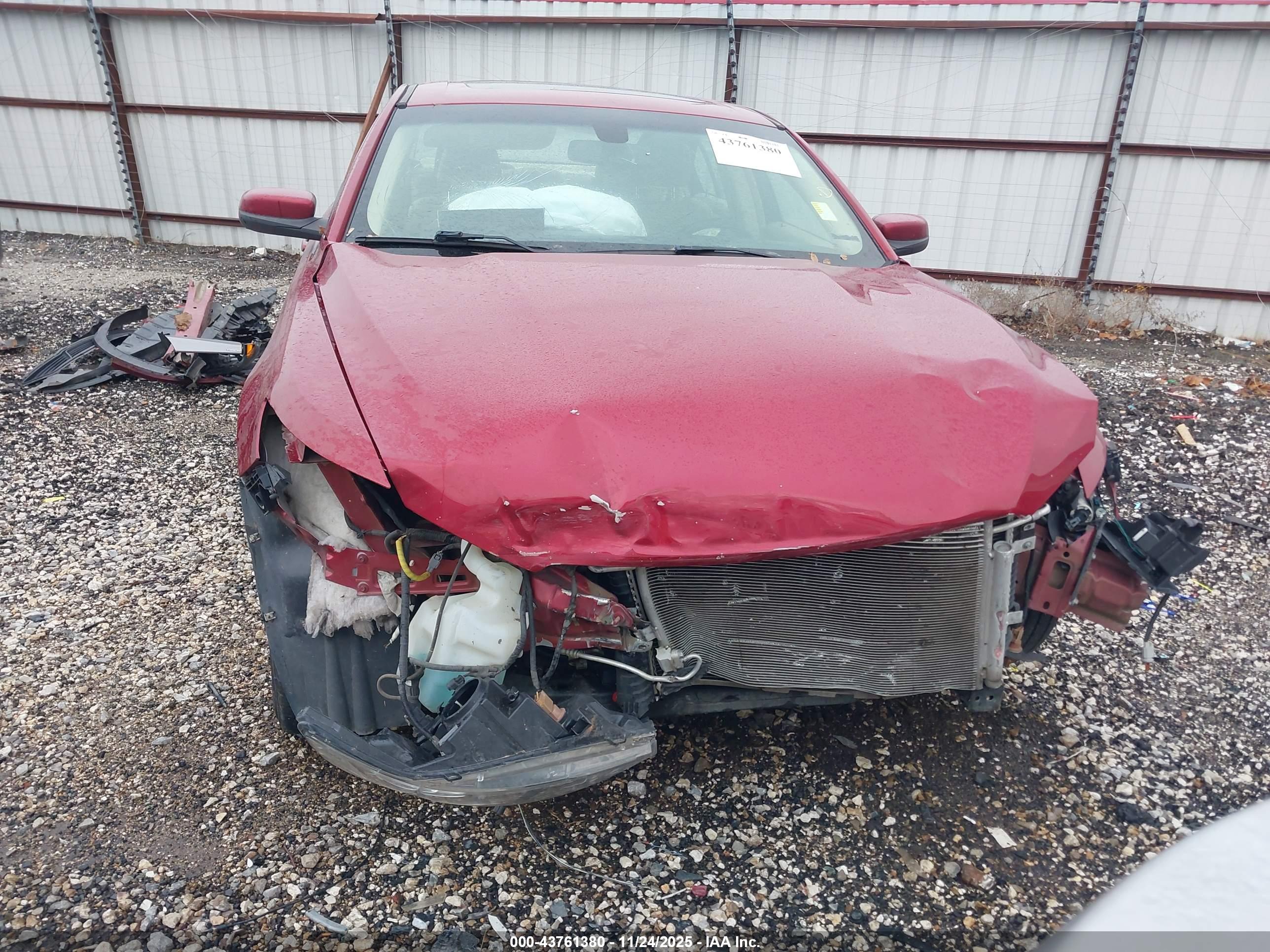 FORD TAURUS image 6