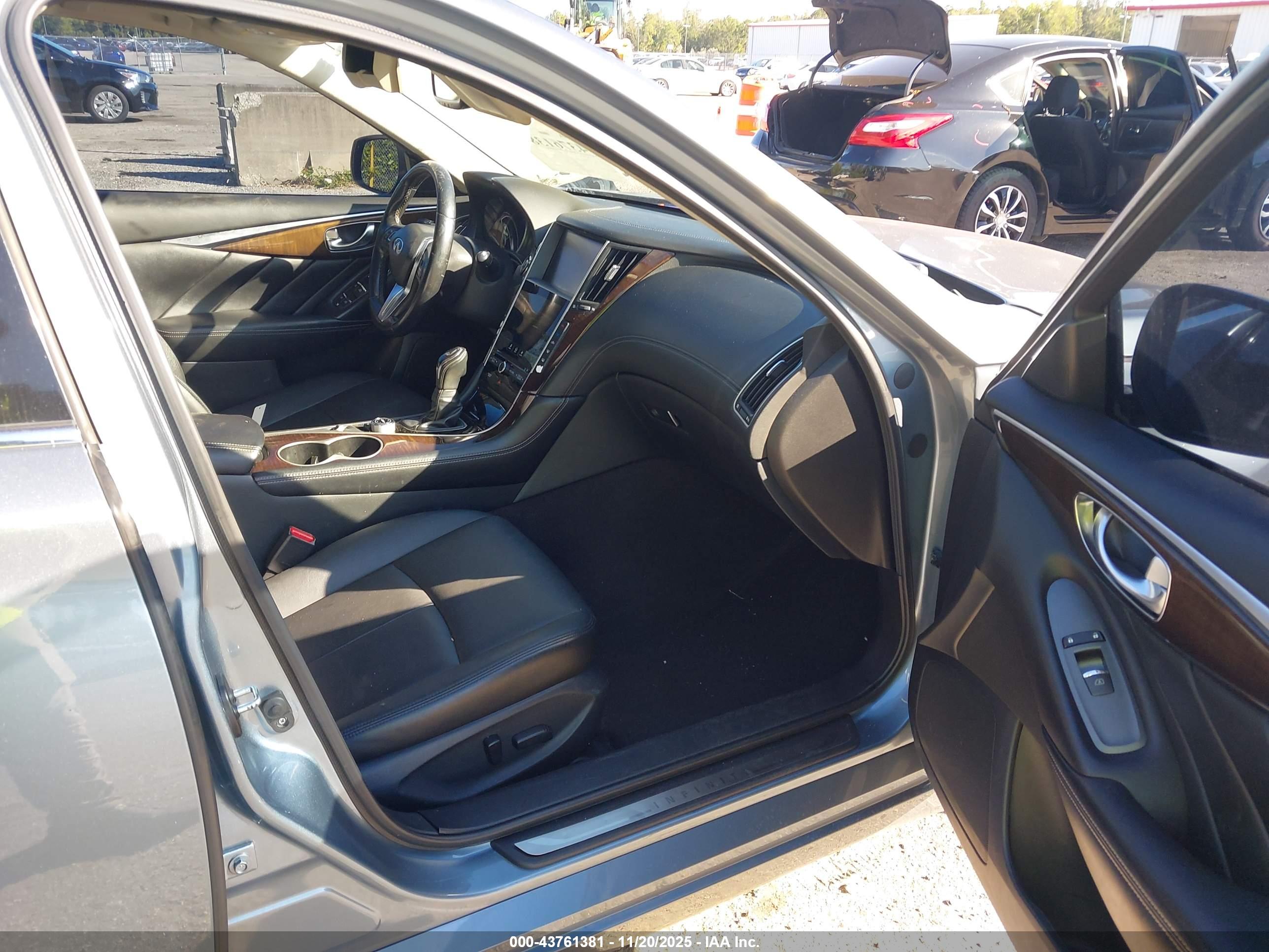 INFINITI Q50 image 5