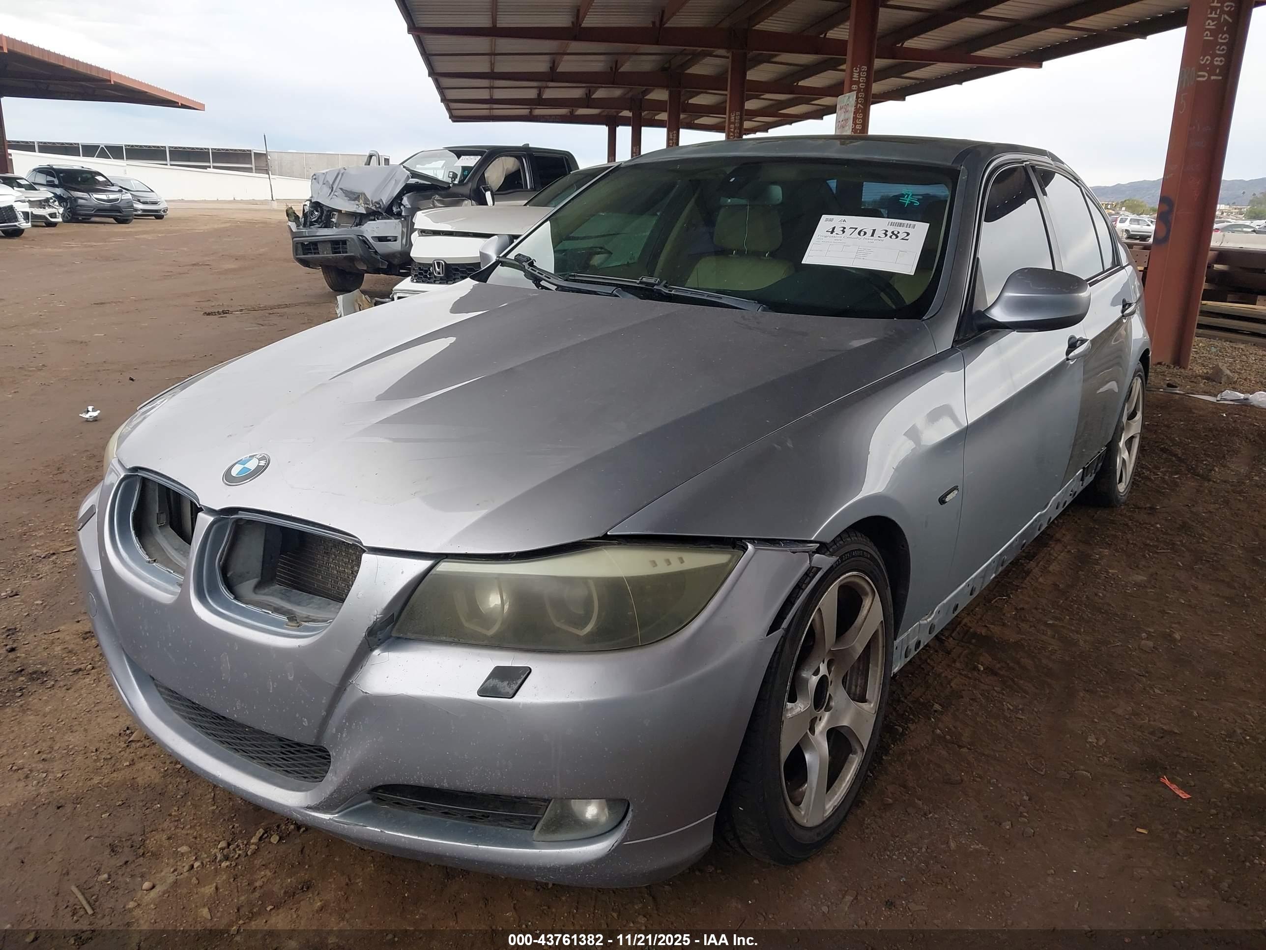 BMW 328I image 2