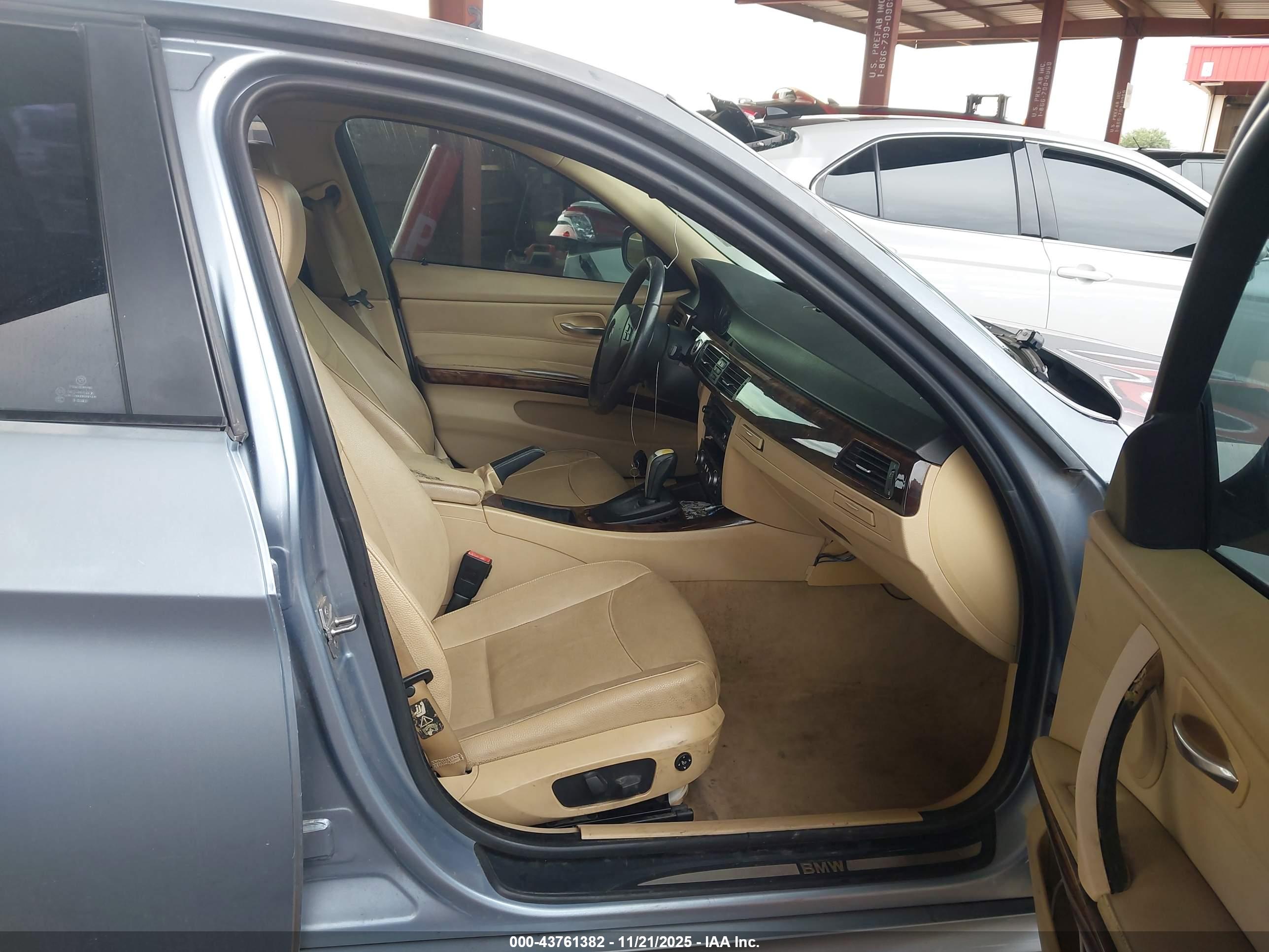 BMW 328I image 5