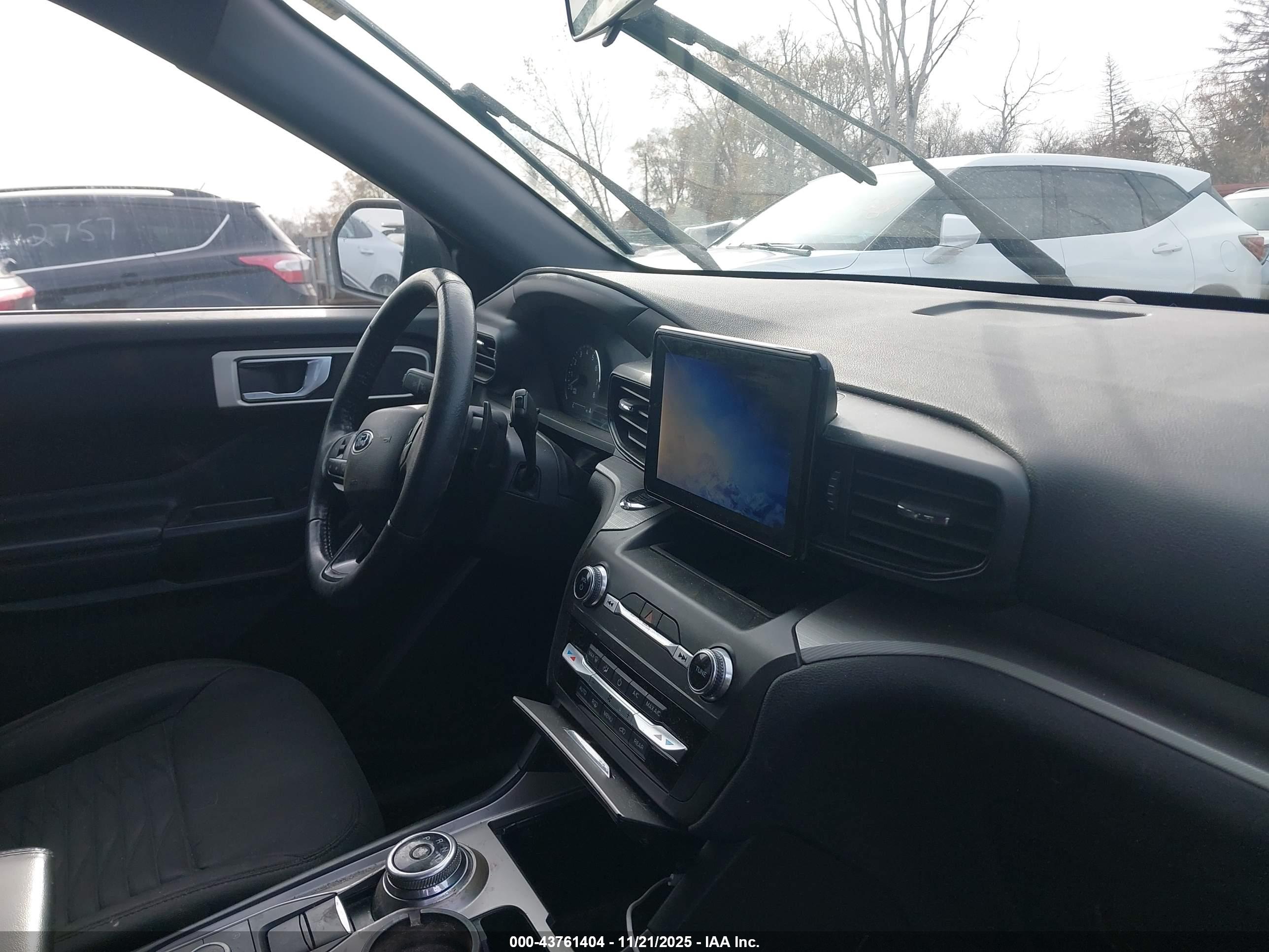 FORD EXPLORER image 5