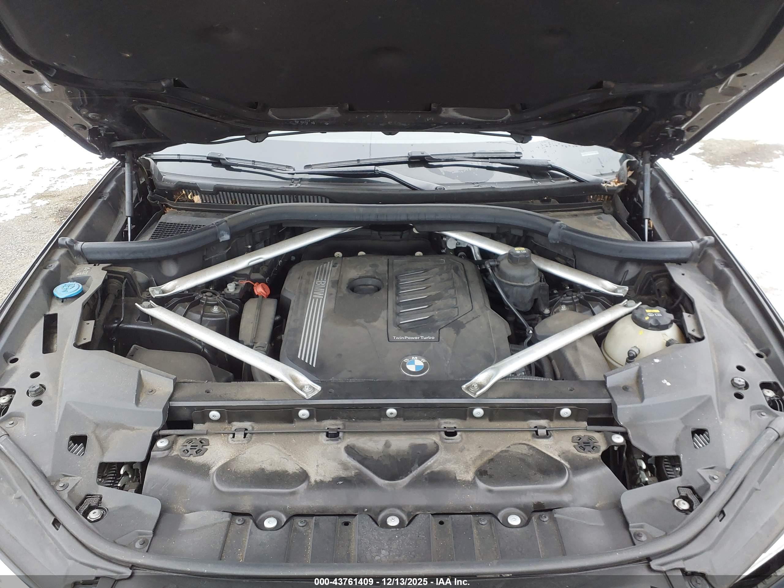 BMW X5 image 10