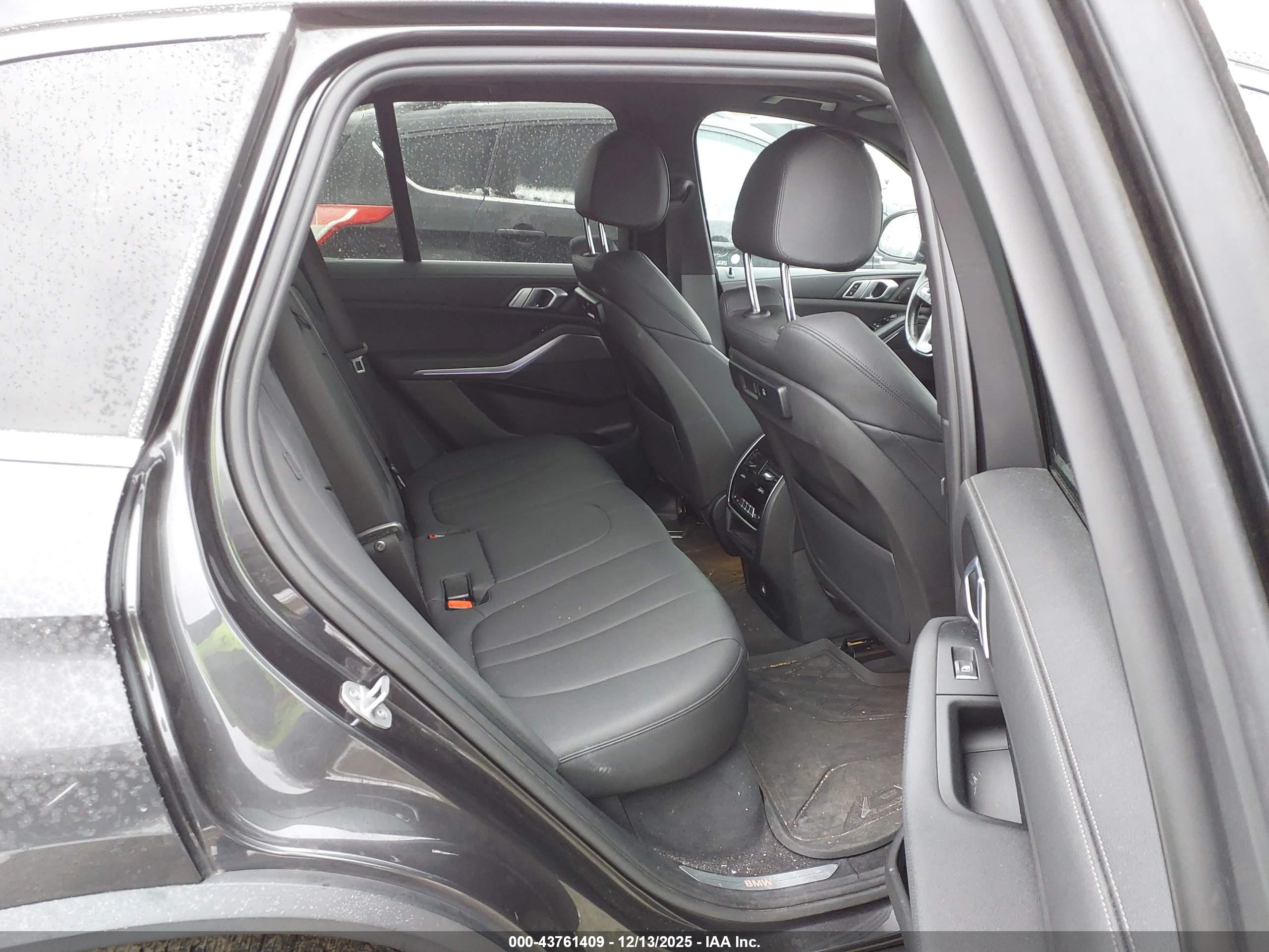BMW X5 image 8