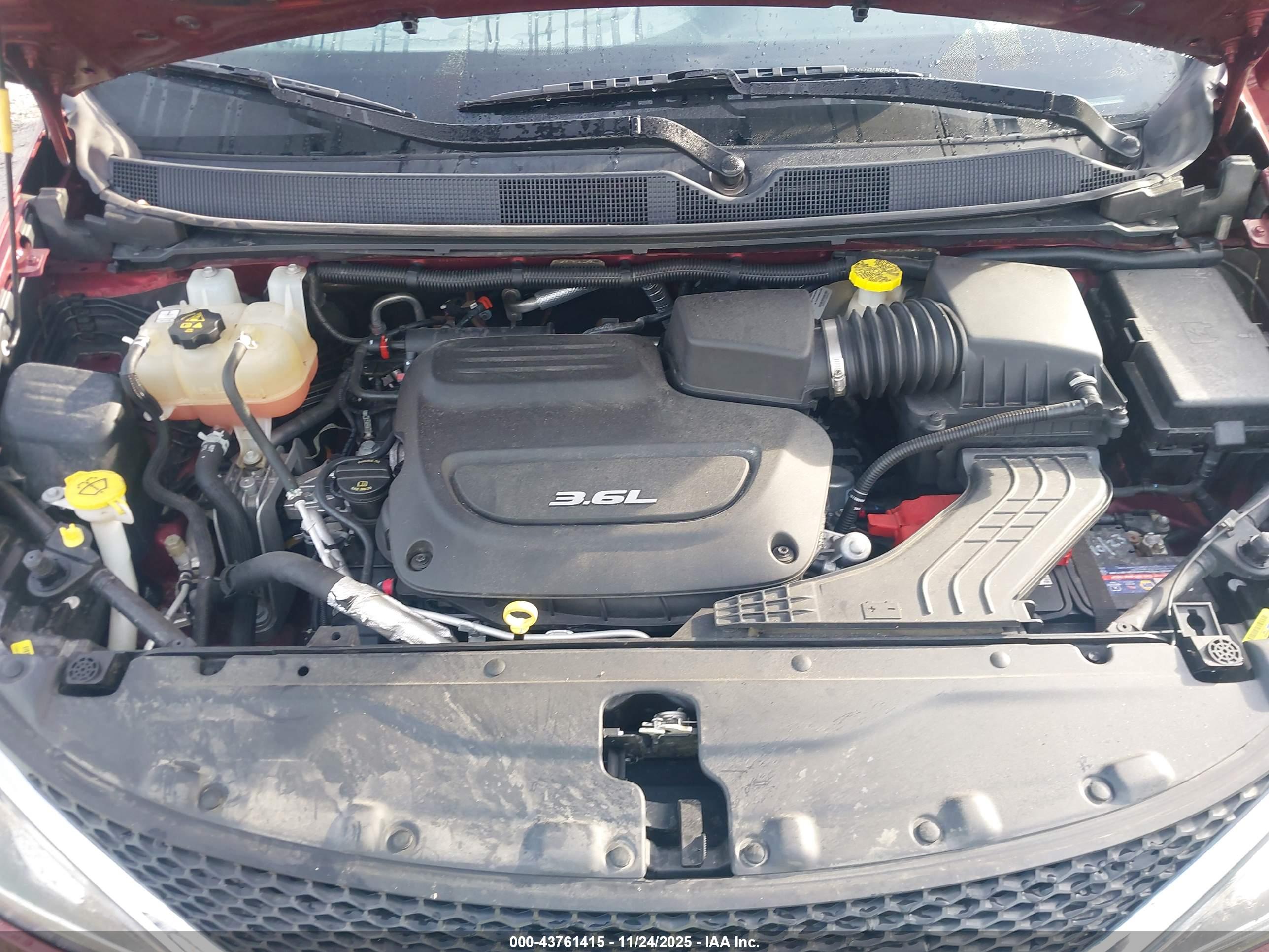 CHRYSLER PACIFICA image 10