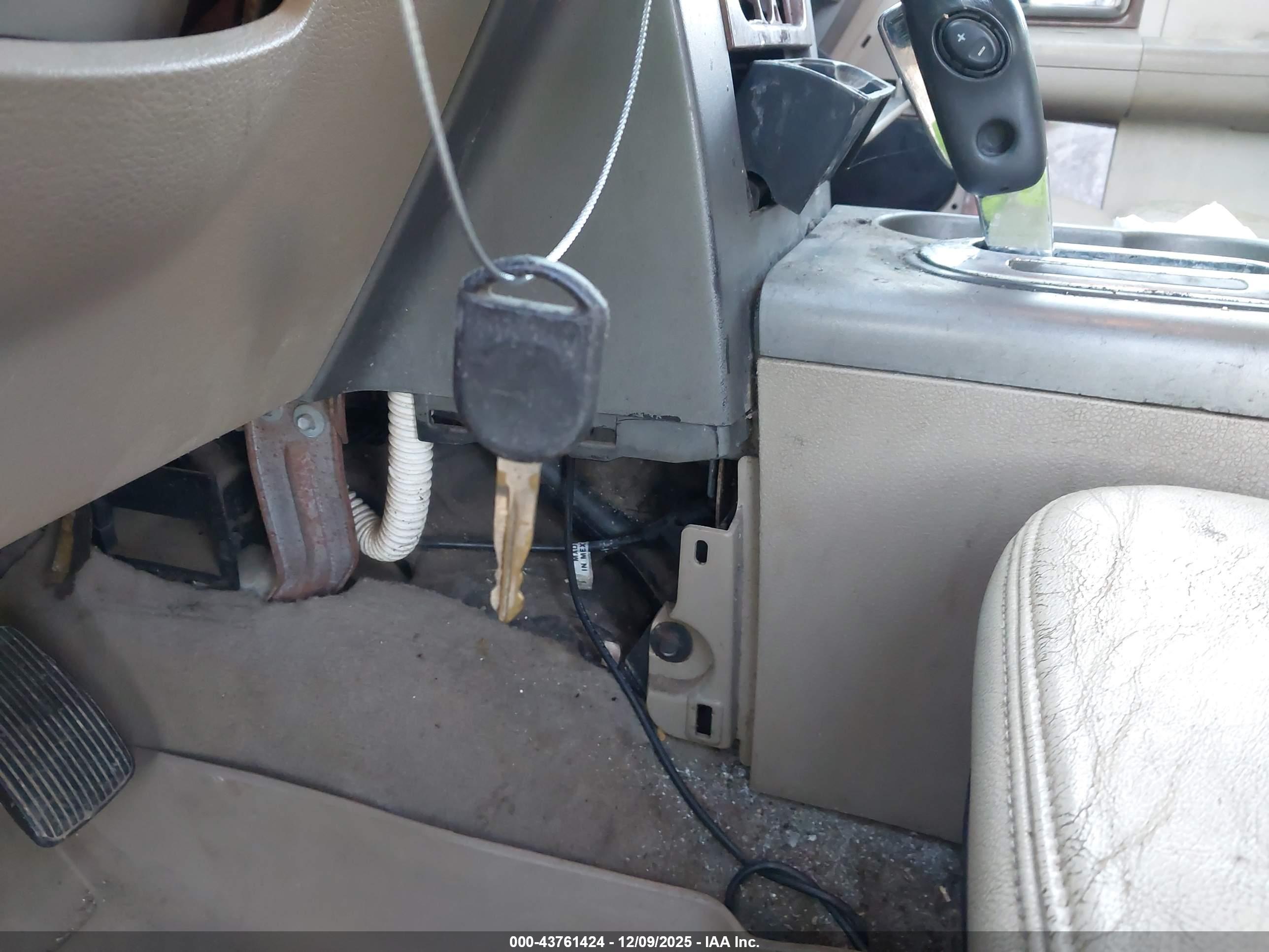 FORD F-150 image 11