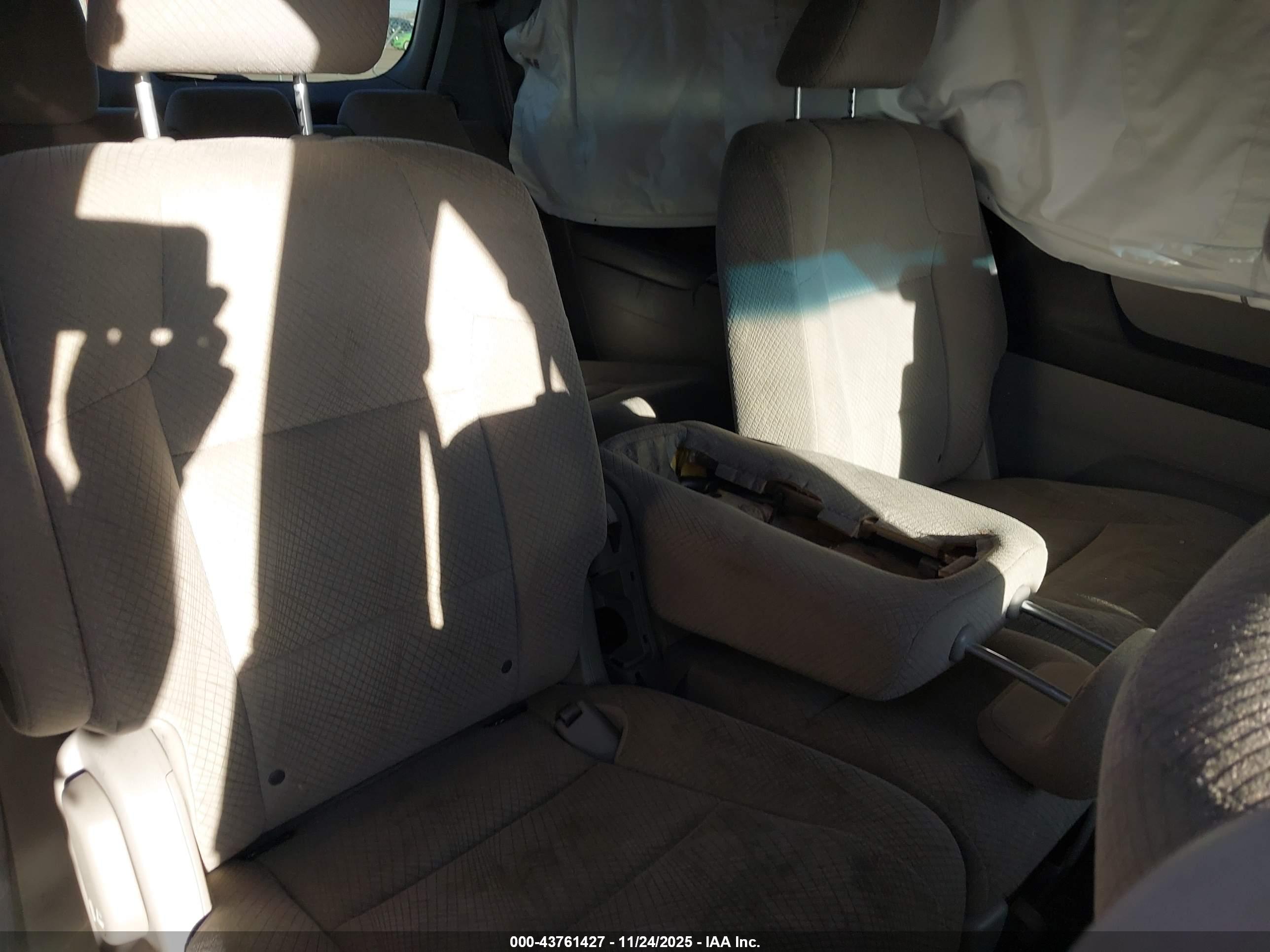 HONDA ODYSSEY image 8