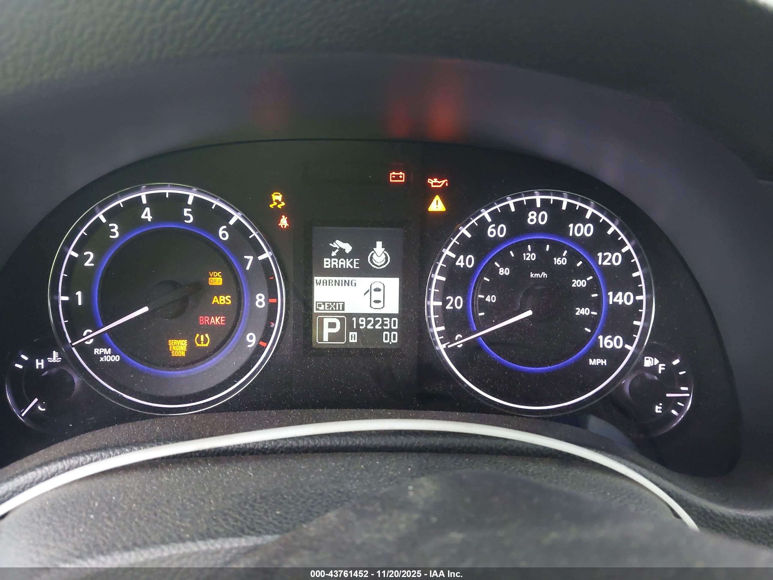 INFINITI G37 image 7