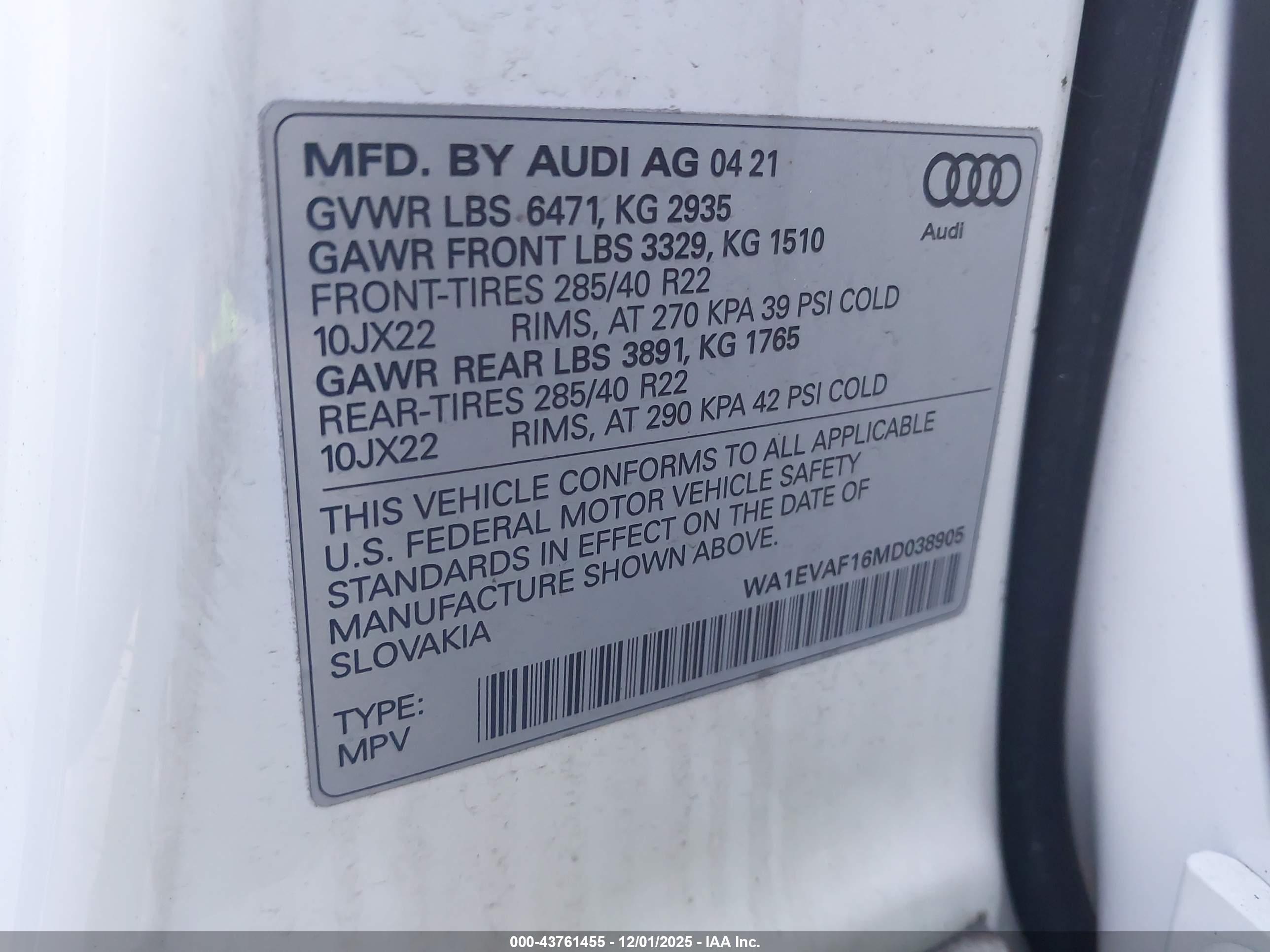 AUDI Q8 image 9