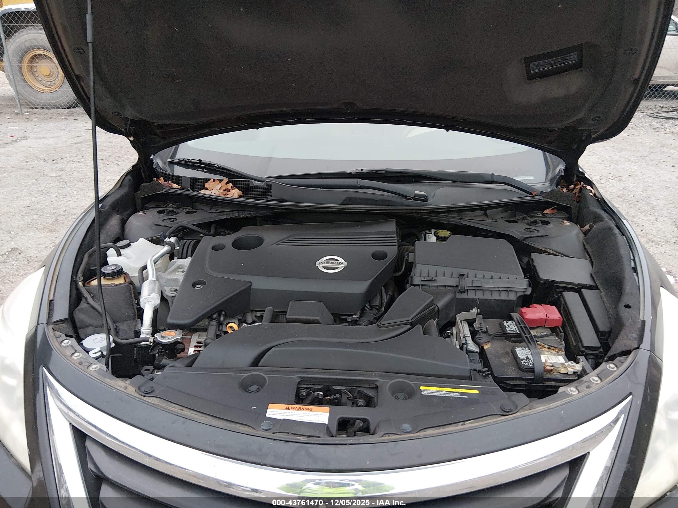 NISSAN ALTIMA image 10