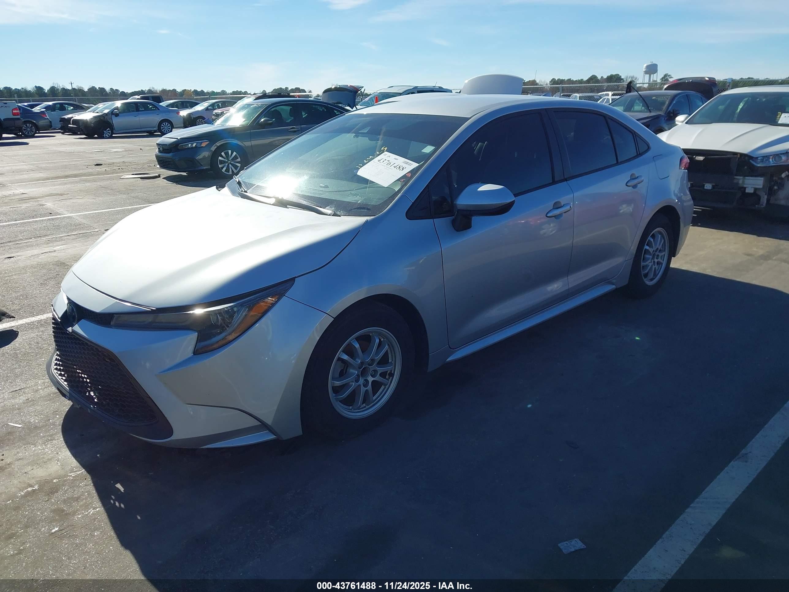 TOYOTA COROLLA image 2