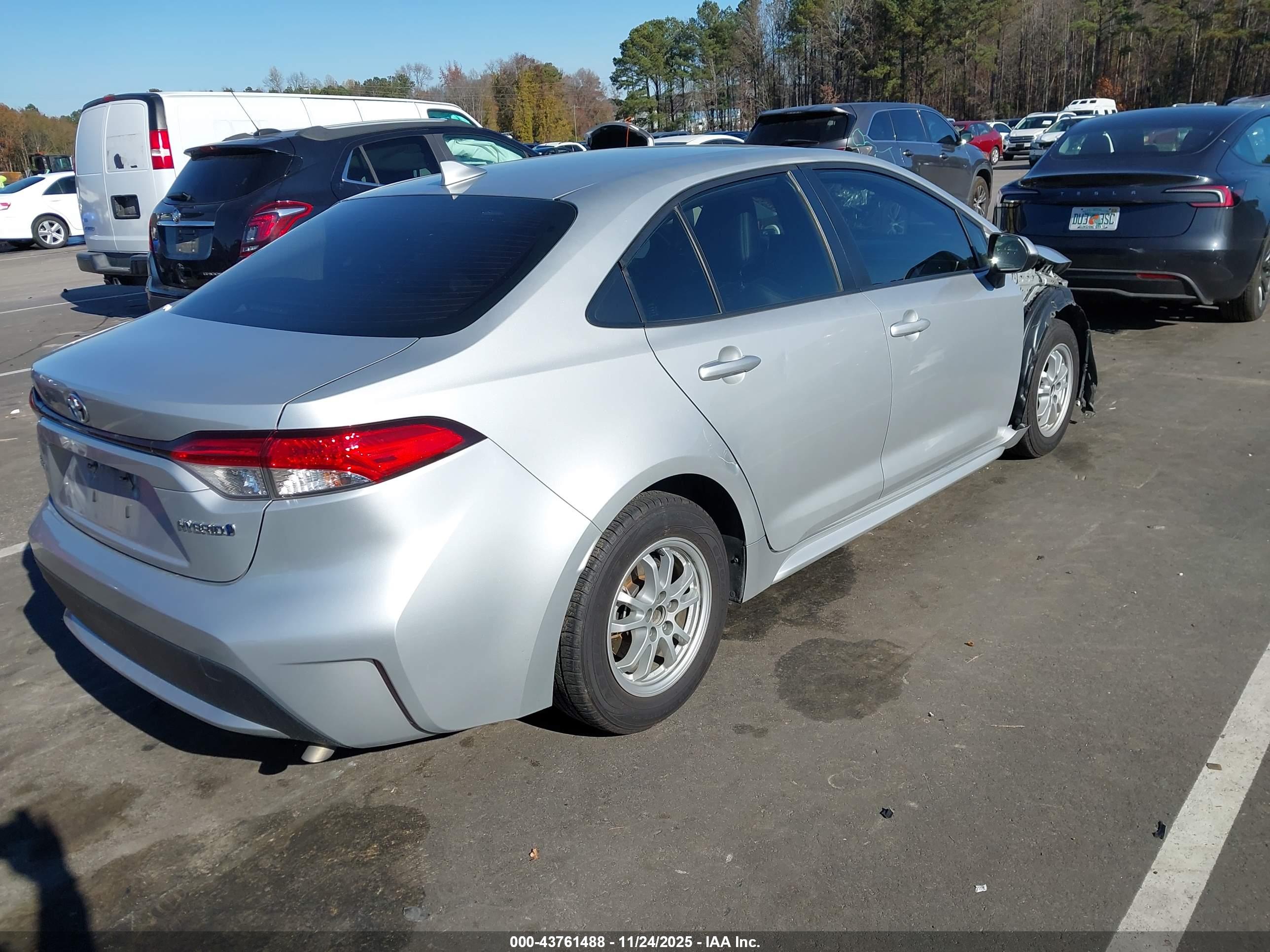 TOYOTA COROLLA image 4