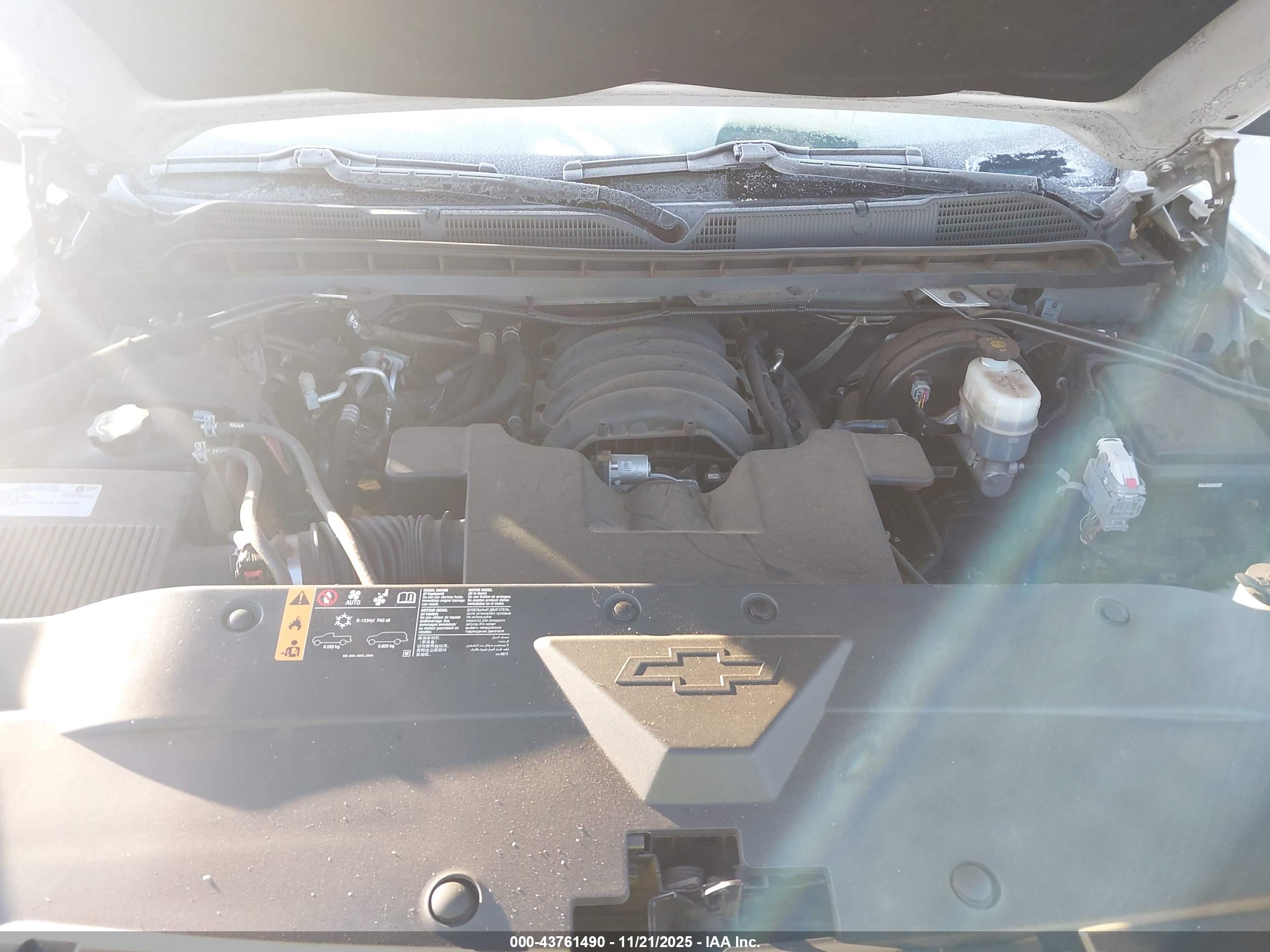 CHEVROLET SILVERADO image 10