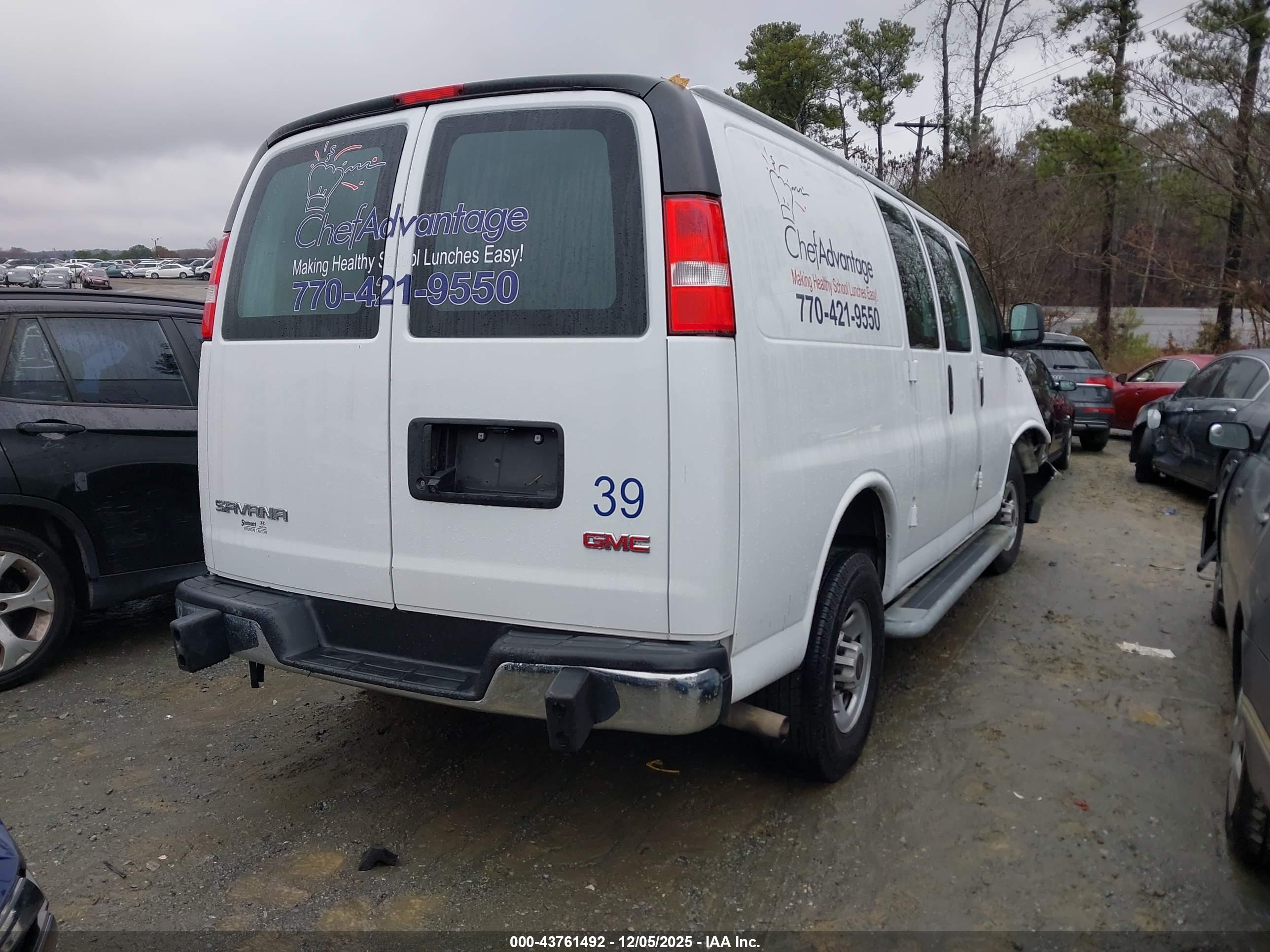 GMC SAVANA image 4