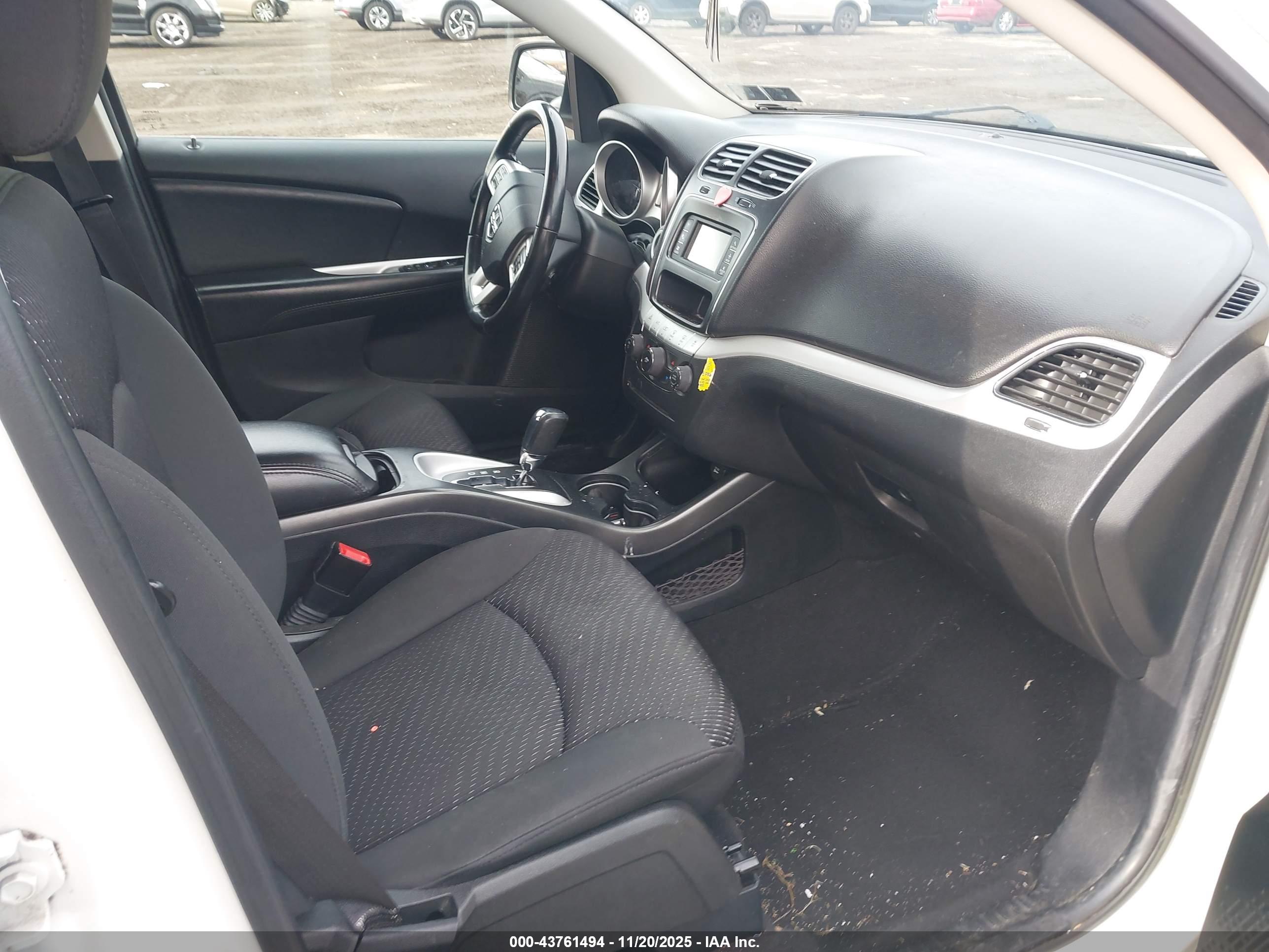 DODGE JOURNEY image 5