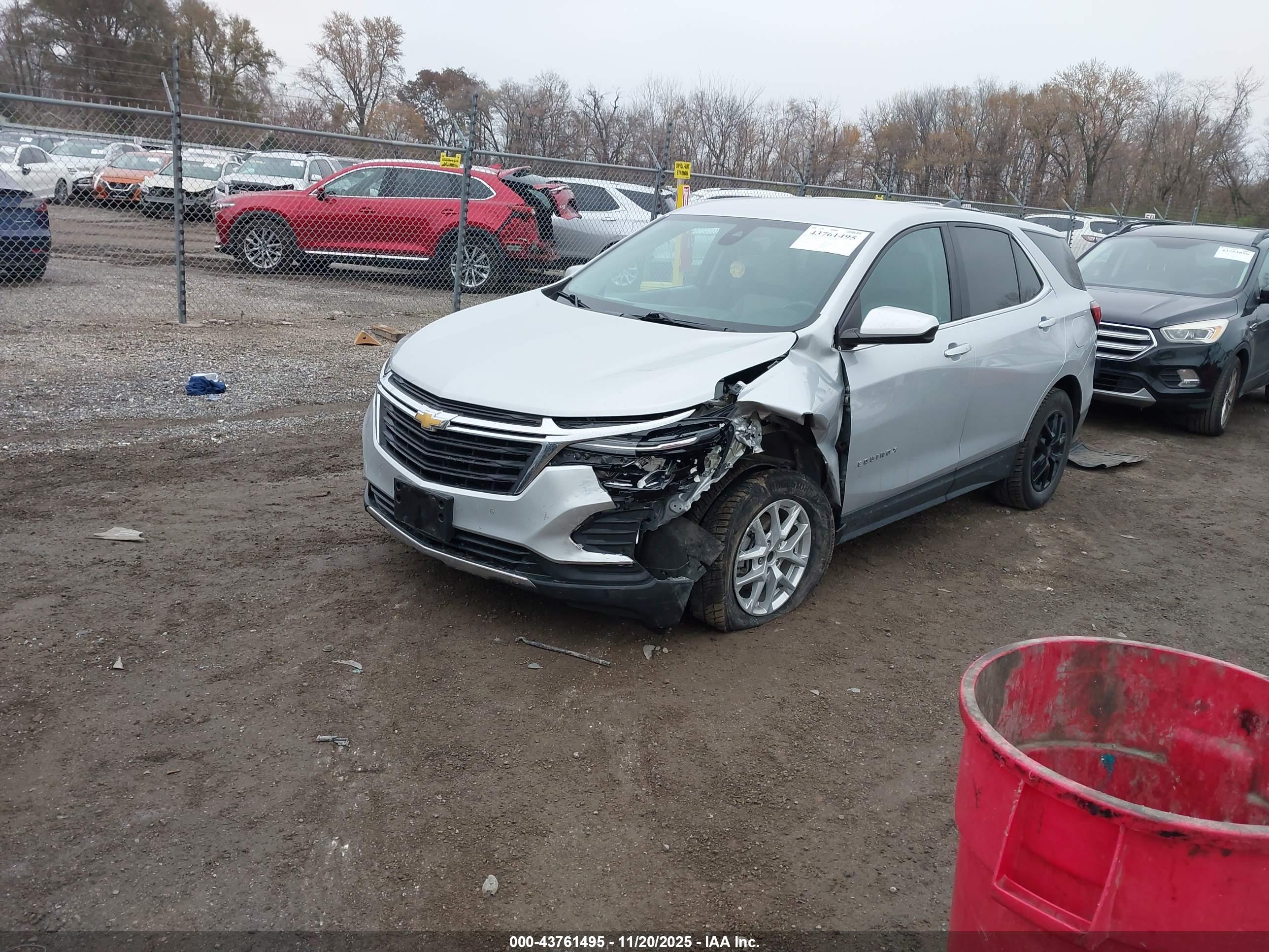 CHEVROLET EQUINOX image 2