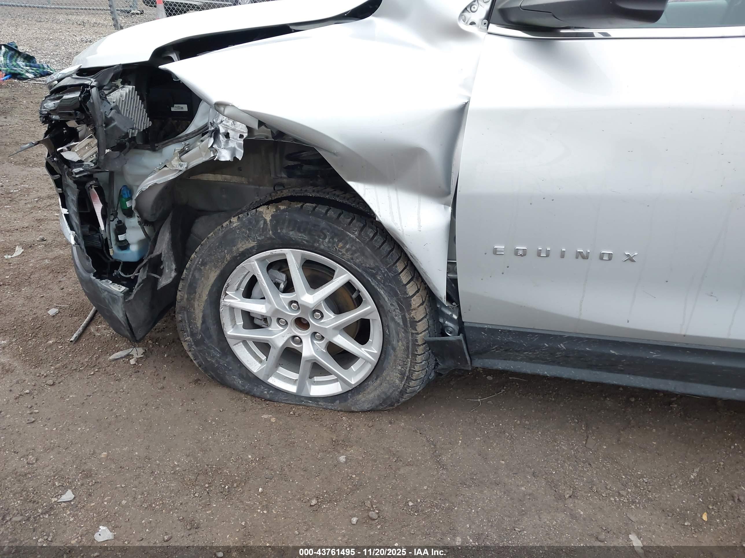 CHEVROLET EQUINOX image 6